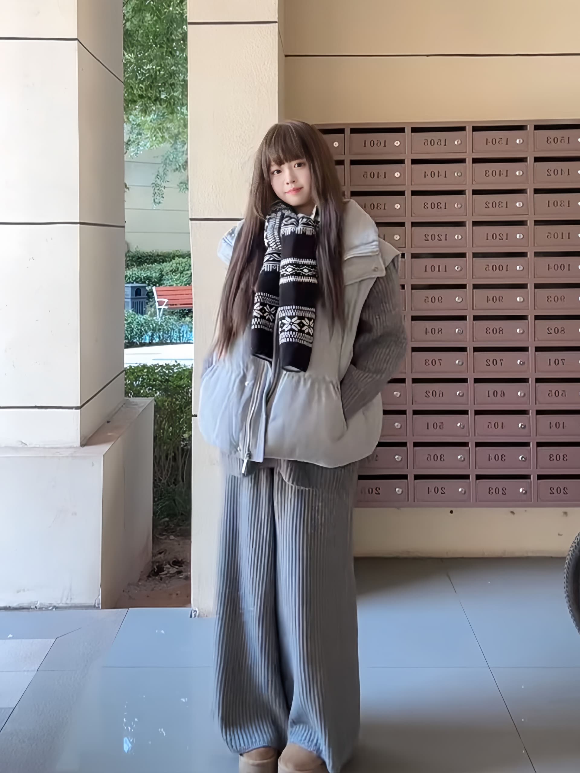 출퇴근 미니멀리즘 솜을 넣은 회색 한 부서 고급 센스 착용 가져 가라. 여성 가을 겨울 작은 키 스택 착용 베스트 이미지 2