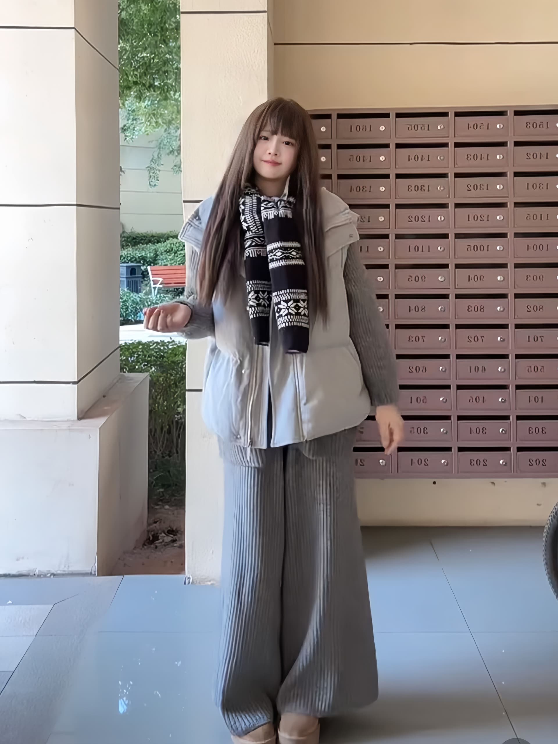 출퇴근 미니멀리즘 솜을 넣은 회색 한 부서 고급 센스 착용 가져 가라. 여성 가을 겨울 작은 키 스택 착용 베스트 이미지 4