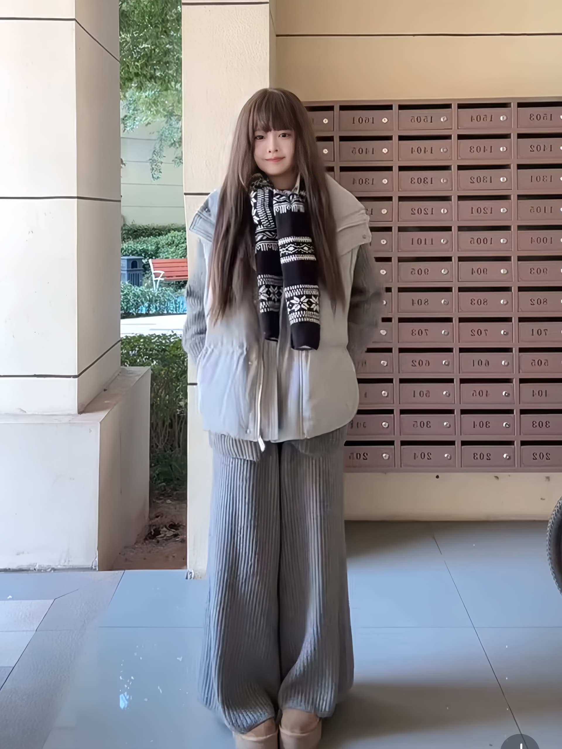 출퇴근 미니멀리즘 솜을 넣은 회색 한 부서 고급 센스 착용 가져 가라. 여성 가을 겨울 작은 키 스택 착용 베스트 상세 이미지 3