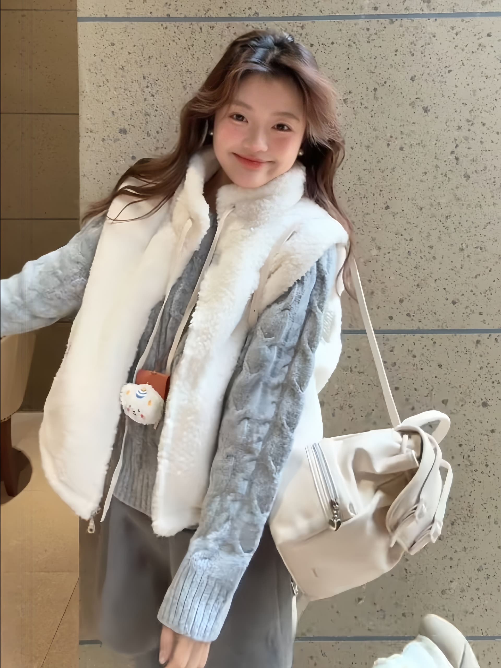 솜을 넣은 베스트 양털 여자 새로운 가을 겨울 외출용 맨위 작은 키 보온 조끼 지퍼 재킷 이미지 4