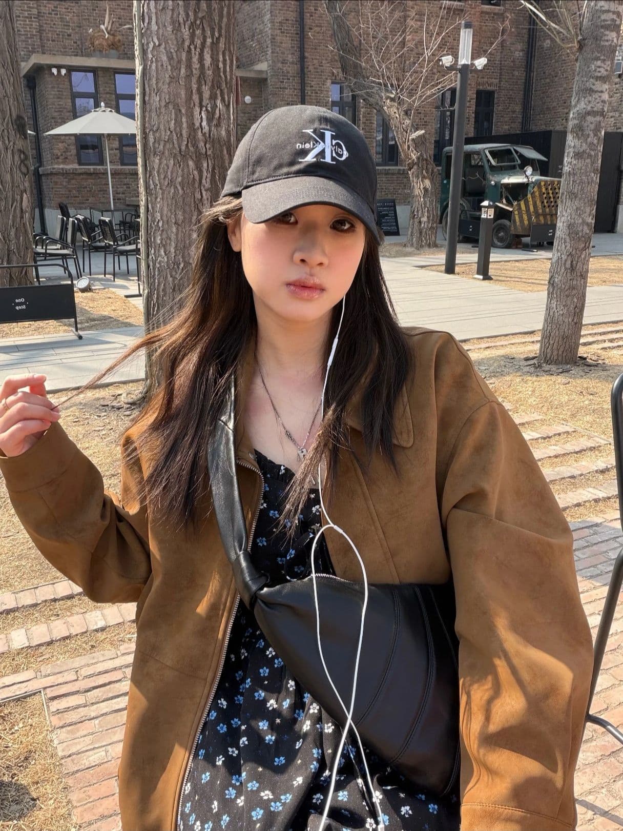 레트로 브라운 폴로 칼라 스웨이드 원단 여성 코트 가을 아름다움 라드. 착용 가져 가라. 고급 센스 품격 오픈 가디건 지퍼 재킷 상세 이미지 5