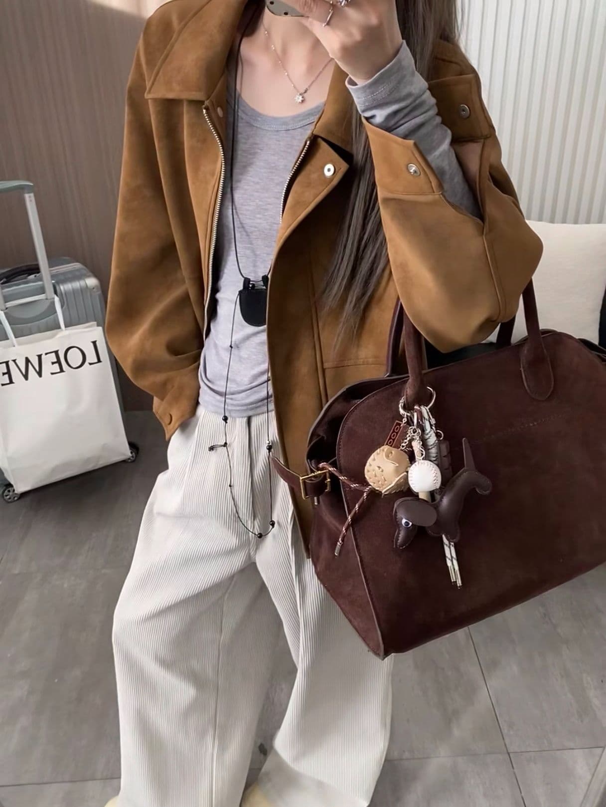 레트로 브라운 폴로 칼라 스웨이드 원단 여성 코트 가을 아름다움 라드. 착용 가져 가라. 고급 센스 품격 오픈 가디건 지퍼 재킷 상세 이미지 3