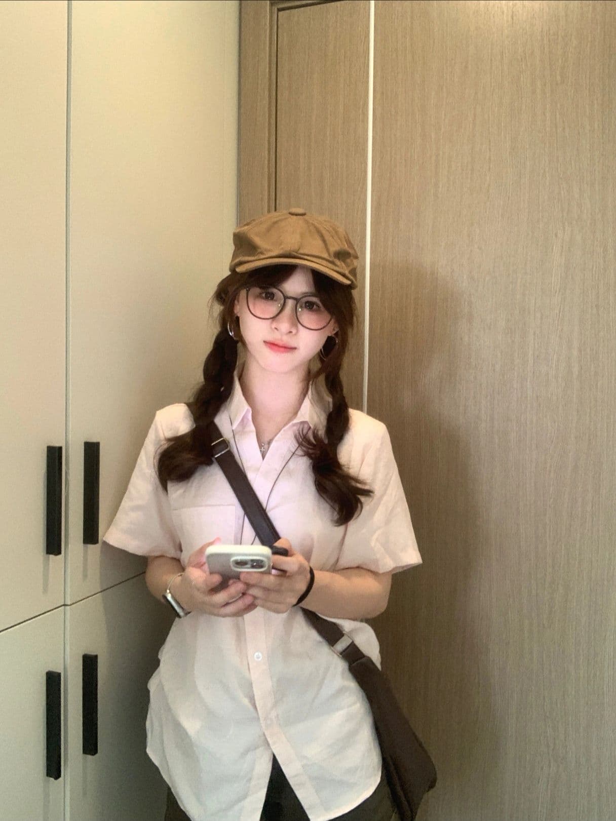 원본 원단 한 부서 느긋한 바람 V넥 꼬집기 허리 반팔 여성 셔츠 여름 얇은 스타일 셔츠 품격 상세 이미지 5