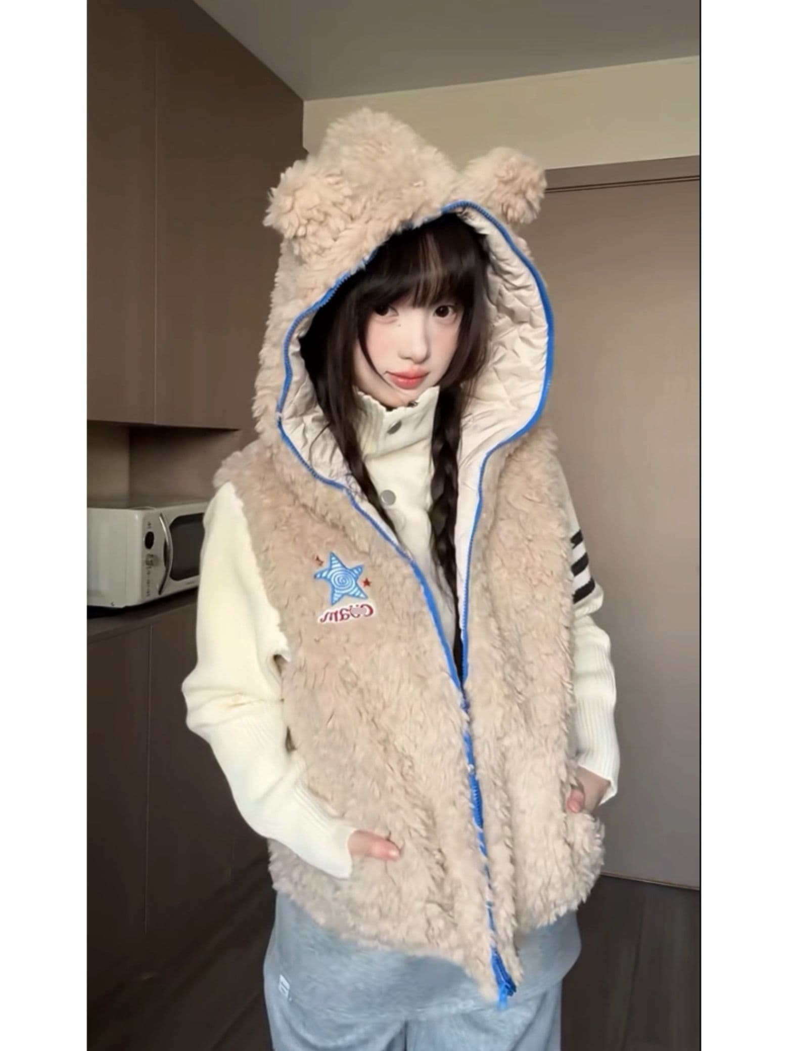 솜을 넣은 후드 작은 곰 귀 베스트 조끼 여성 2026 새로운 올해 인기 폭발 슈퍼 잘 생긴 재킷 이미지 2