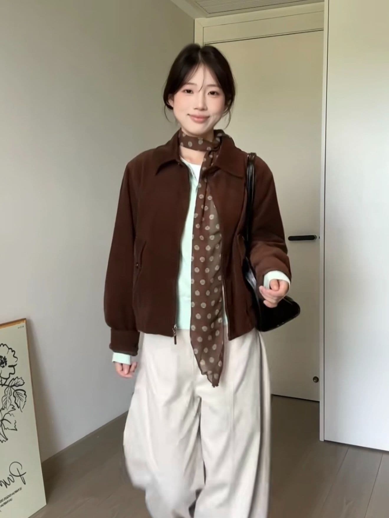 코듀로이 레트로 가을 어깨 자수 재킷 2026 가을 겨울 여성 의류 새로운 루즈핏 쇼트 스타일 재킷 맨위 상세 이미지 2