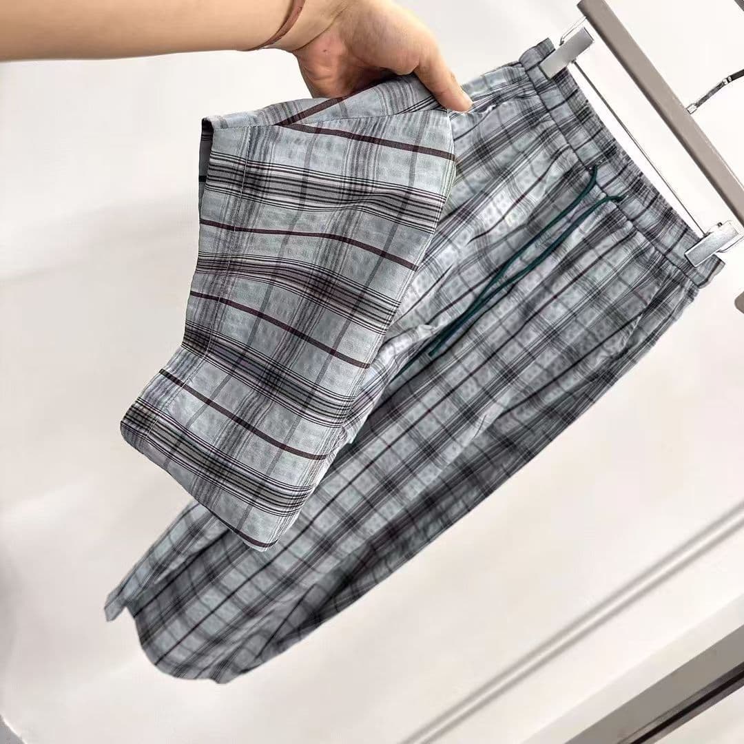 체크무늬 모통이 칼 와이드 레깅스 바지 2026 여름 새로운 고급 유럽 상품 하이웨이스트 느슨함 센스 표지 십자가 슬림해 보이는 9부 바지 상세 이미지 23