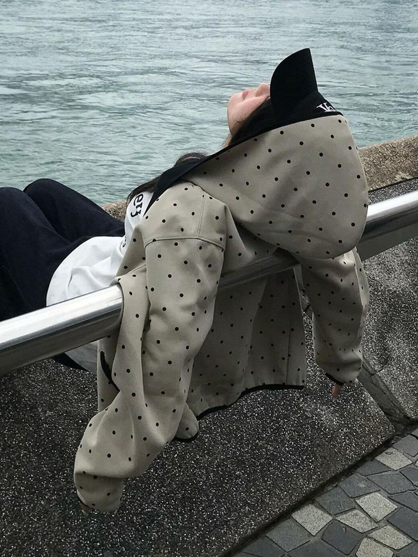 후아 면 복합 2026 도트 무늬 후드 오픈 가디건 남녀 명중 검은 색 테두리 자수 지퍼 후드티 재킷 상세 이미지 5