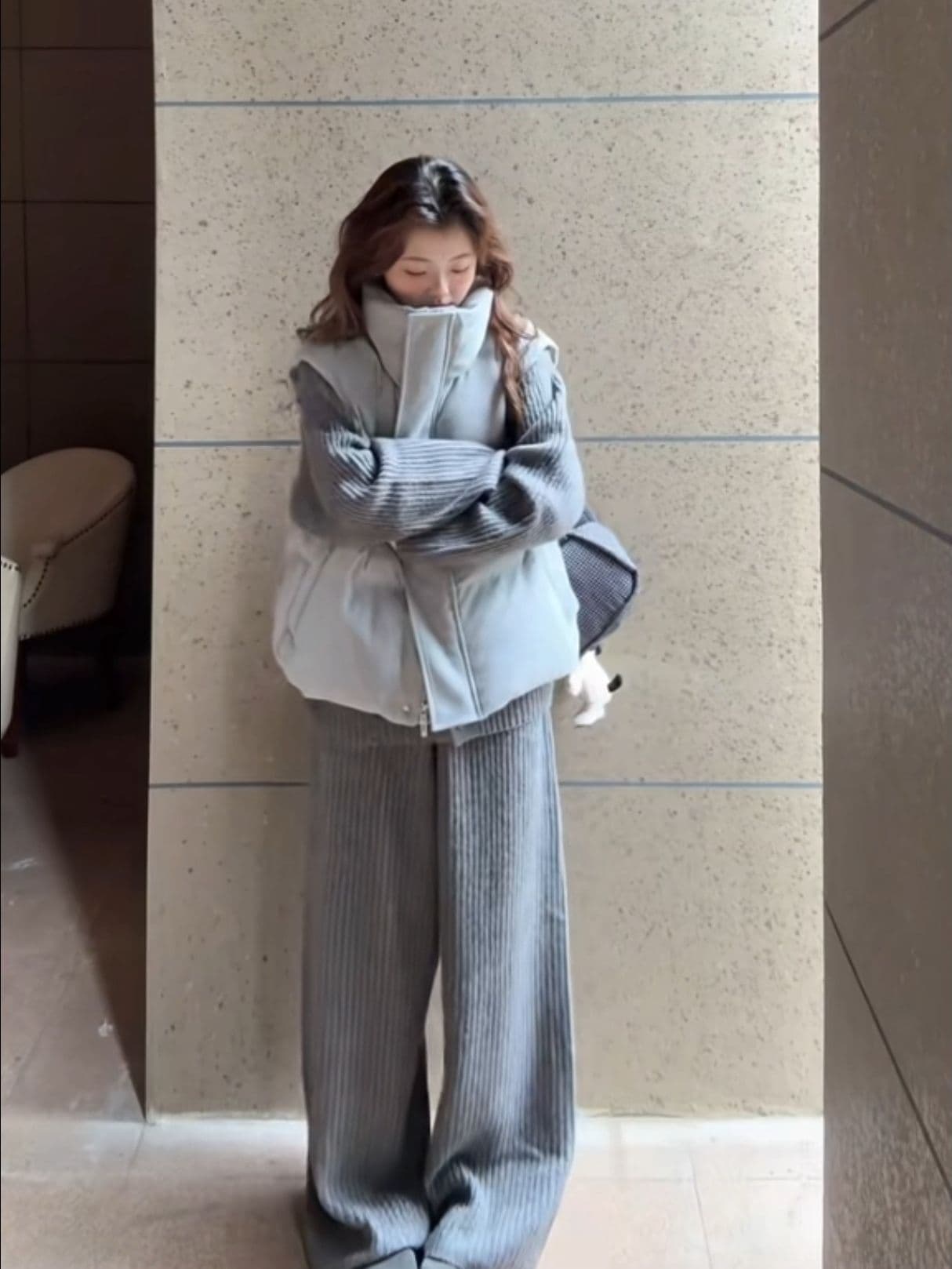 출퇴근 미니멀리즘 솜을 넣은 회색 한 부서 고급 센스 착용 가져 가라. 여성 가을 겨울 작은 키 스택 착용 베스트 이미지 5