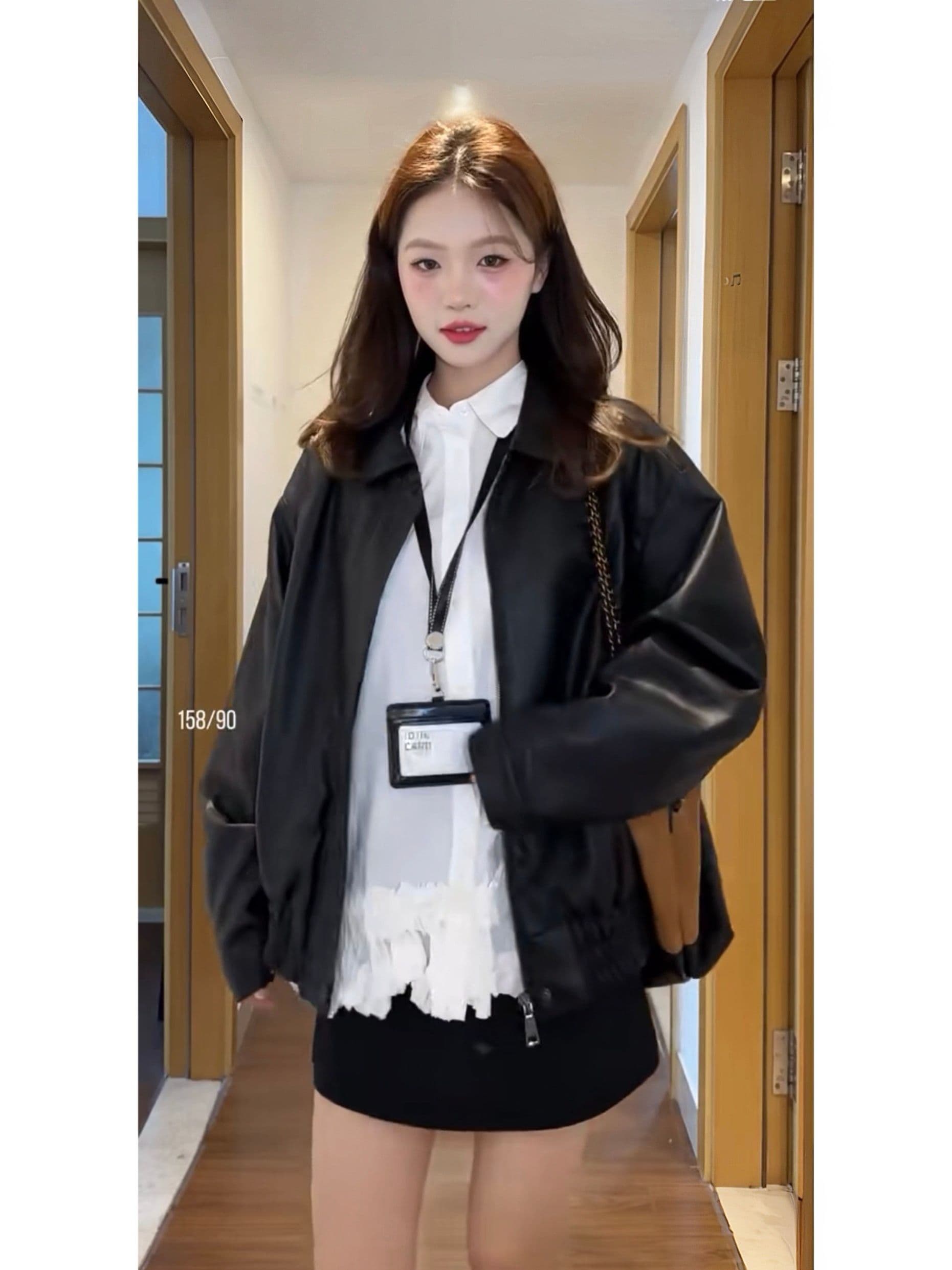 pu 가죽 검정색 가죽 재킷 여성 코트 새로운 레트로 루즈핏 차가운 바람의 소리 바람 오토바이 서비스 쇼트 스타일 재킷 맨위 이미지 3