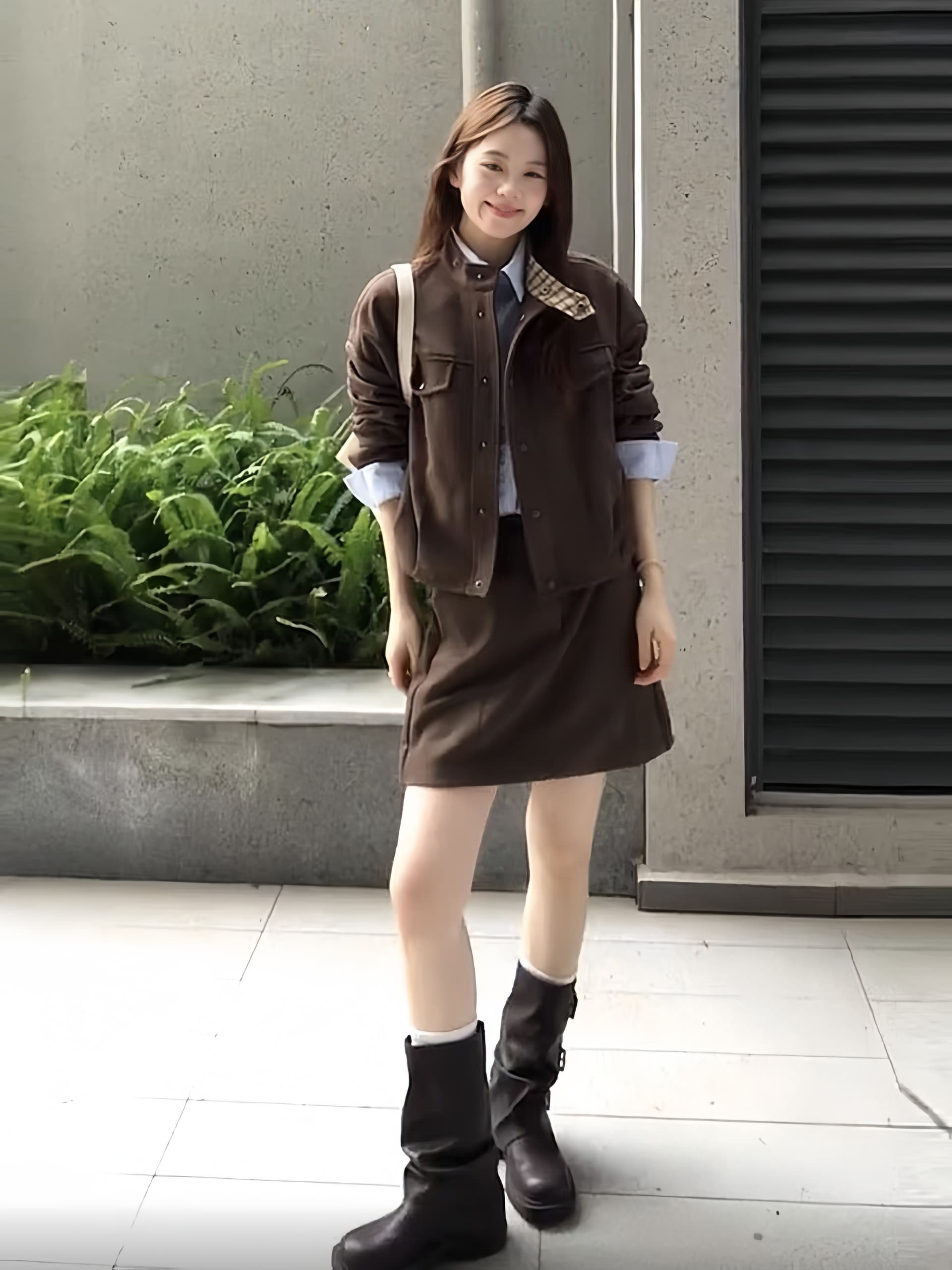 PU 가죽 레트로 체크무늬 패치워크 pu 여성 코트 가을 새로운 한 부서 작은 키 스탠드 칼라 쇼트 스타일 재킷 상세 이미지 2