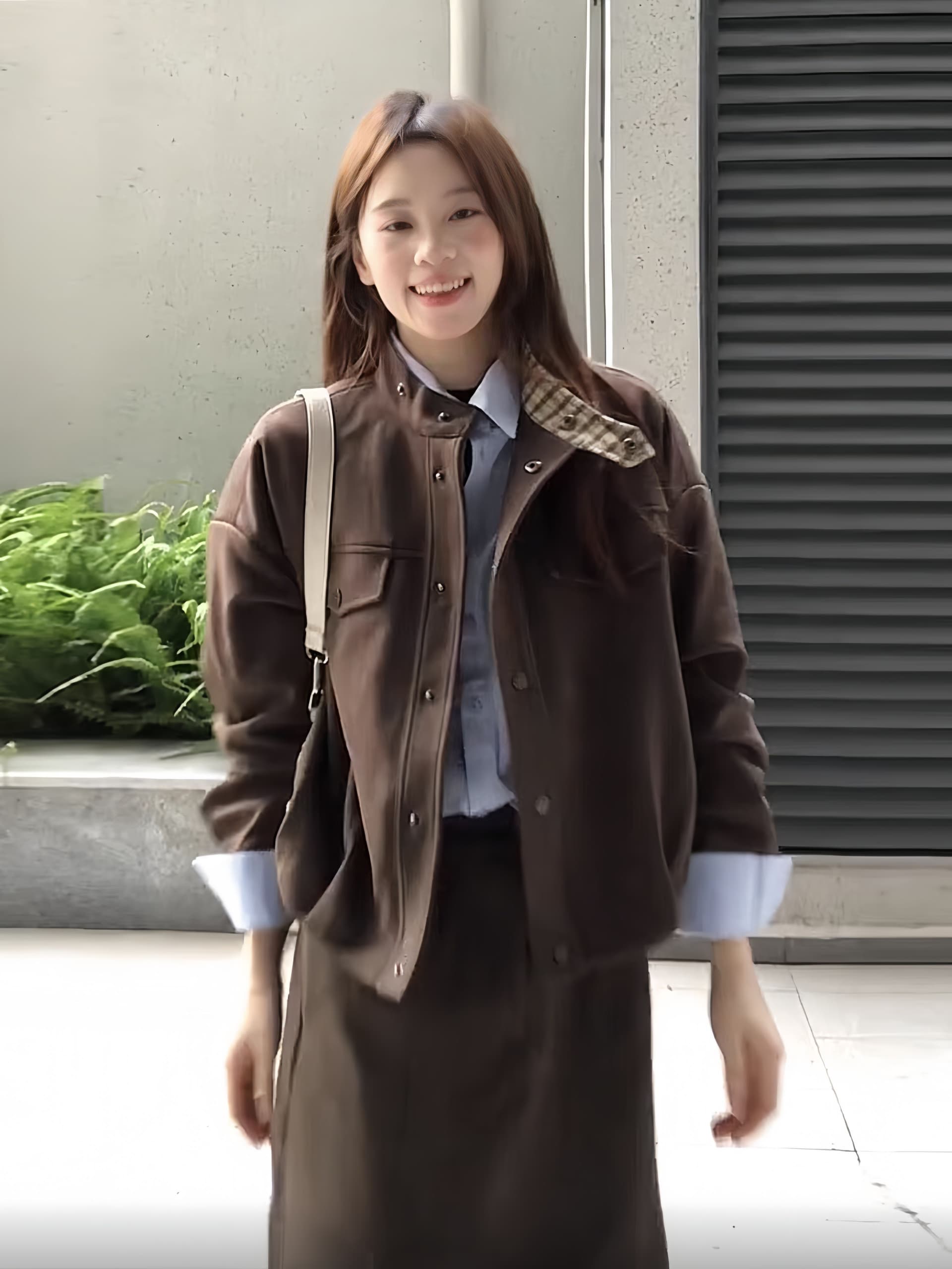 PU 가죽 레트로 체크무늬 패치워크 pu 여성 코트 가을 새로운 한 부서 작은 키 스탠드 칼라 쇼트 스타일 재킷 상세 이미지 3