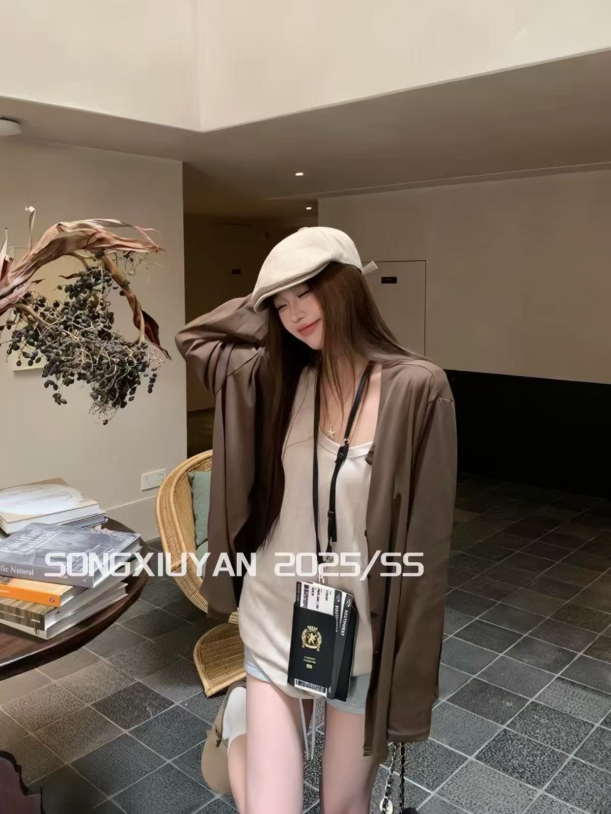 루즈핏 u 칼라 캐미솔 여름 2026 새로운 다용도 패션 캐주얼 디자인 Chic 맨위