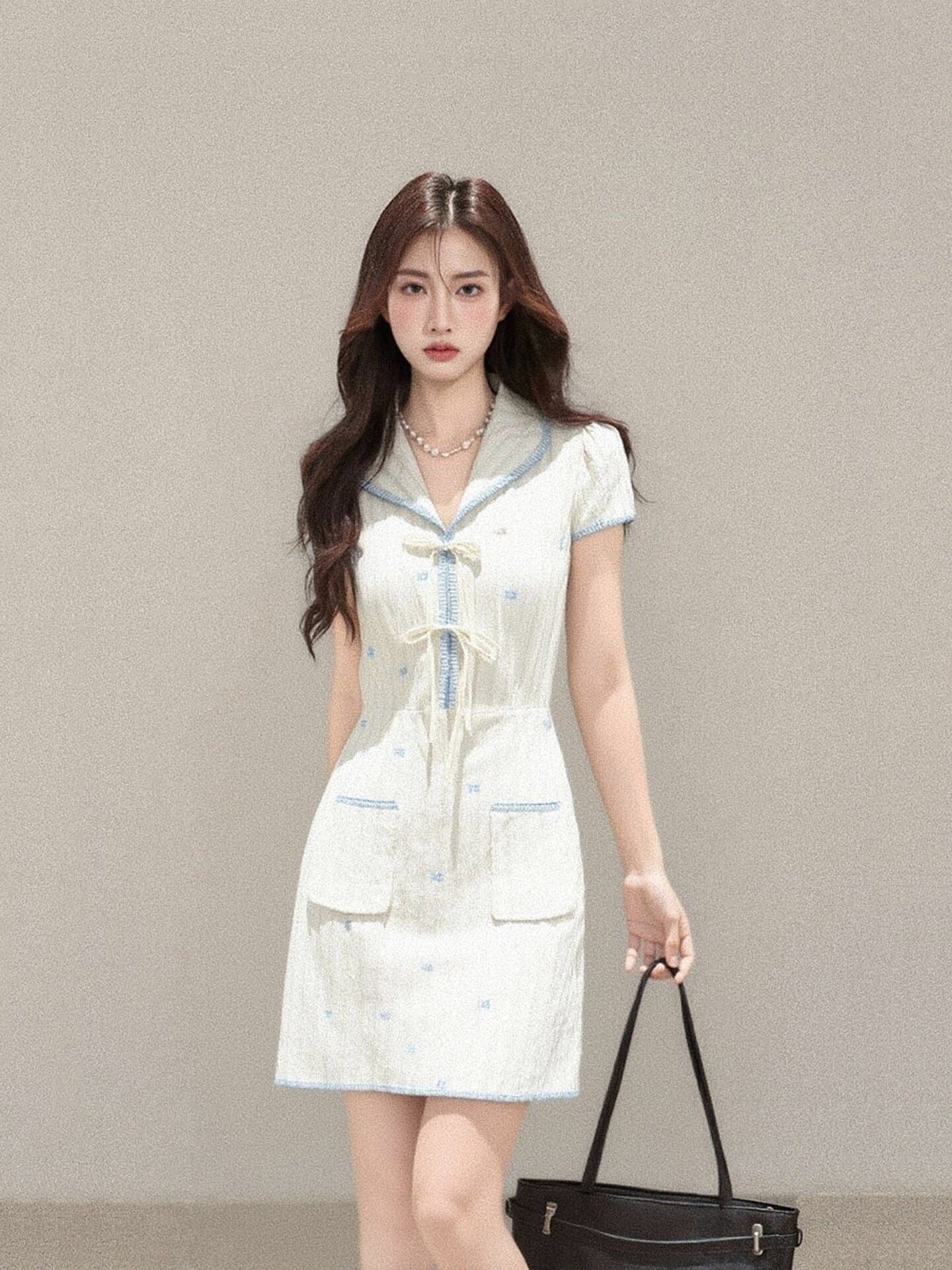 프랑스식 레트로 드레스 여름 쇼트 스타일 폴로 칼라 V넥 나비 매듭 자수 레이스업 거품 소매 베이지 색 이미지 2