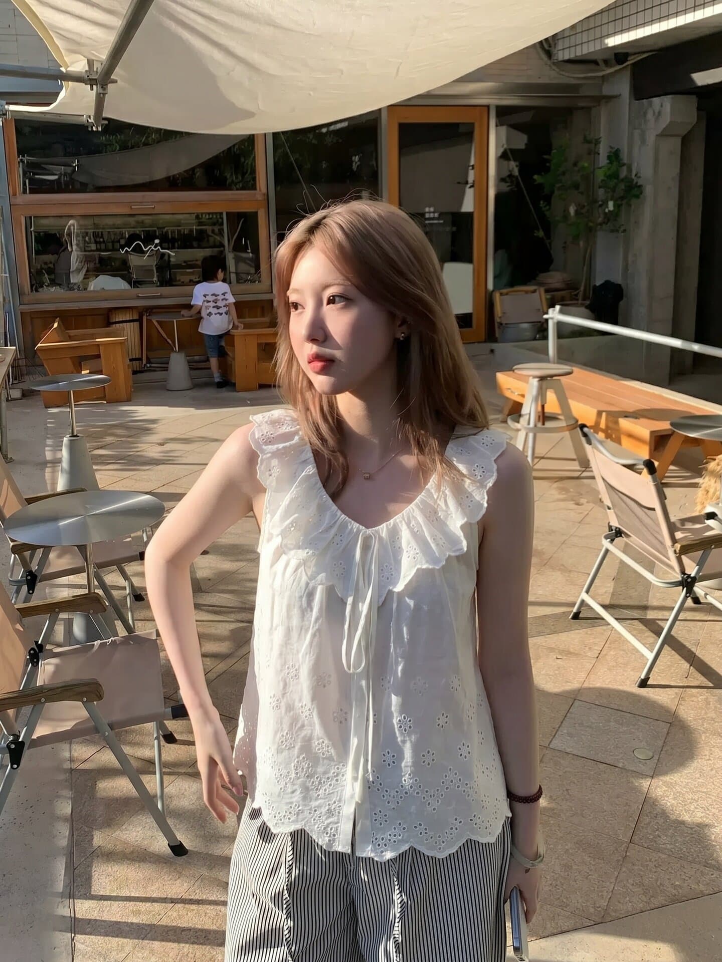디자인 센스 화이트 프릴 인형 셔츠 여성 여름 작은 대중 달콤함 연령 감소 레이스업 맨위 이미지 4