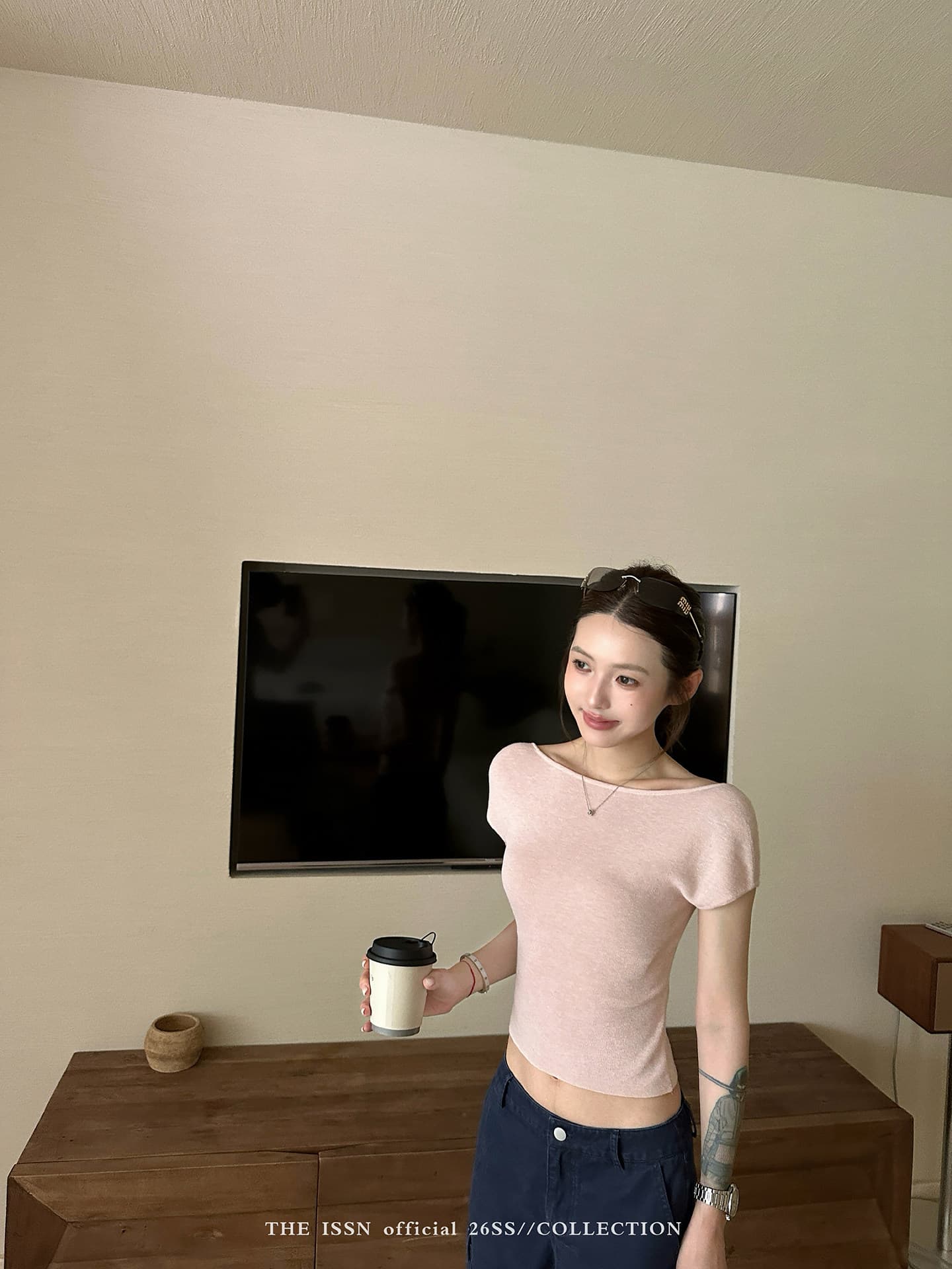 포함 양모 백리스 쇼트 스타일 니트 티셔츠 여성 여름 한 부서 품격 미니멀리즘 몸매 가꾸기 슬림해 보이는 다용도 맨위 상세 이미지 2