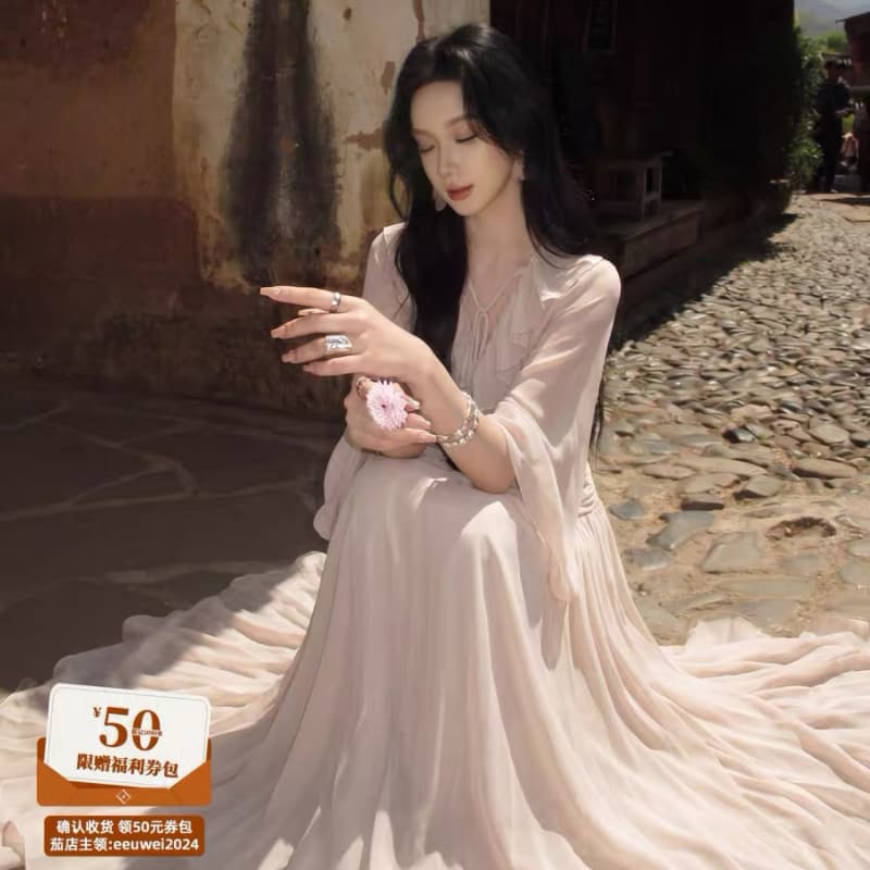 있음 후안 2026 자이언트 잘 생긴 여성 드레스 여름 새로운 해변가 휴가 디자인 센스 품격 길다 치마 이미지 2