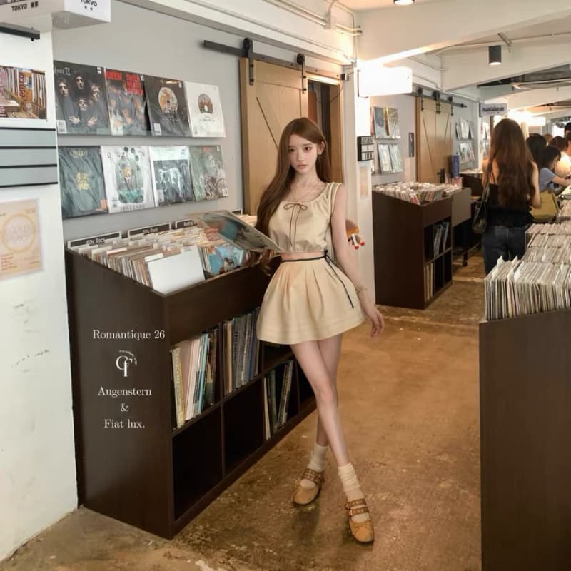 늦게 우산 우산 26 ss 캐러멜 작은 원 장 원 영어 같은 단락 miu 부서 카키 색 레이스업 맨위 반 스커트 세트 그룹 이미지 3