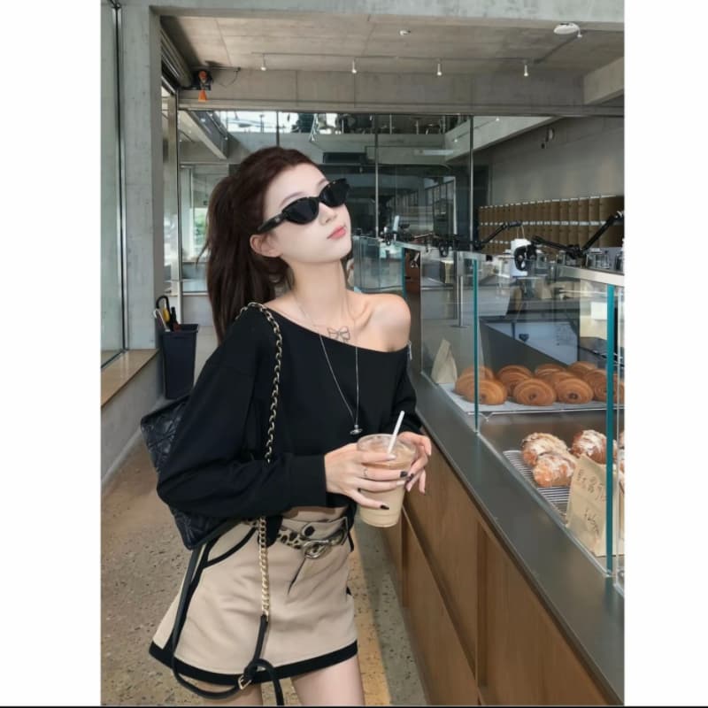 nscm 이른 가을 작은 대중 튀김 거리 밖으로 조각 옷 한 부서 차가운 매운맛 바람 비스듬한 어깨 쇼트 스타일 긴팔 맨위 배색 미니 스커트 이미지 3