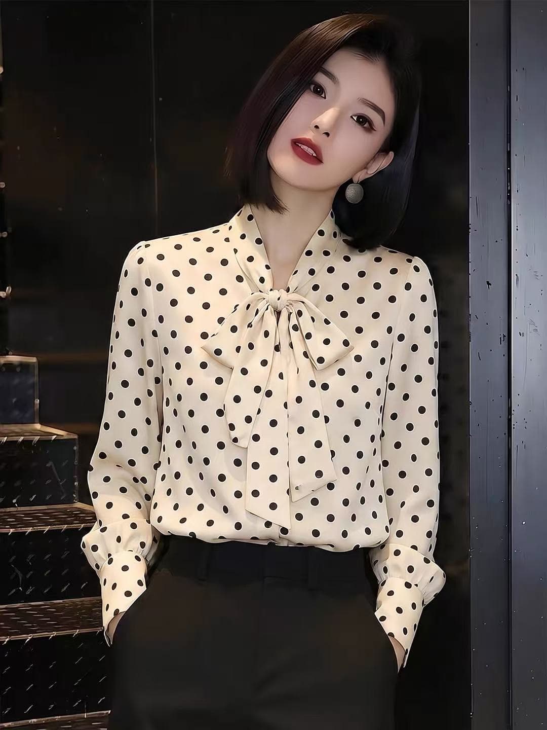 작은 대중 Chic 레트로 디자인 센스 작은 셔츠 2026 이른 가을 새로운 여성 의류 고급 센스 다용도 몸매 가꾸기 슬림해 보이는 맨위 상세 이미지 2
