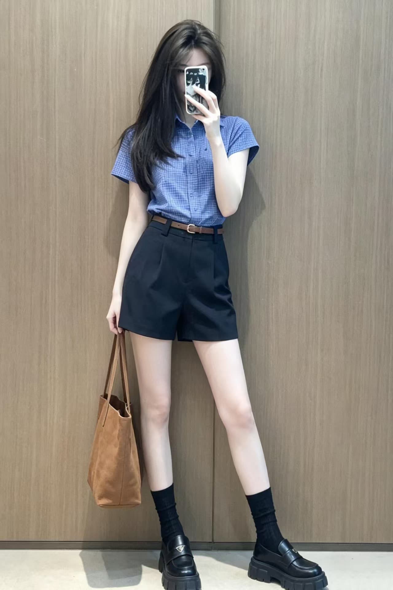 자이언트 잘 생긴 ootd 착용 가져 가라. 전체 집합 2026 새로운 폭발 파란색 반팔 여성 셔츠 여름 반바지 투피스 슈트 이미지 2
