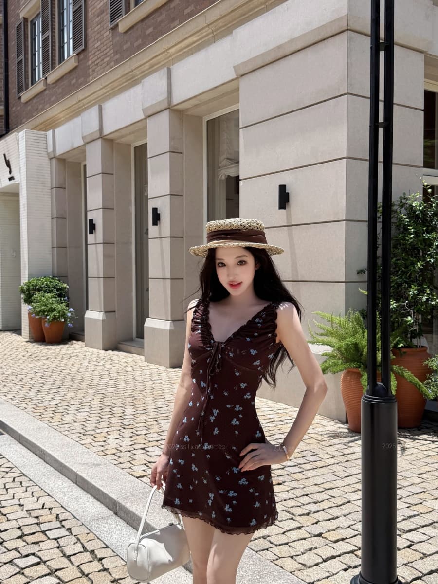 실사 정가 남자 조정 파리 V넥 꽃무늬 드레스 여름 허리 수축 슬림해 보이는 몸매 가꾸기 슬립 드레스 이미지 2