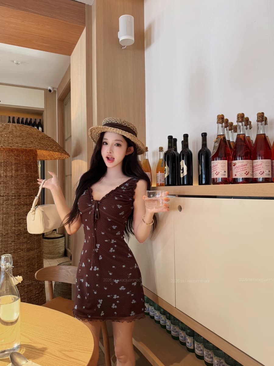 실사 정가 남자 조정 파리 V넥 꽃무늬 드레스 여름 허리 수축 슬림해 보이는 몸매 가꾸기 슬립 드레스 상세 이미지 13
