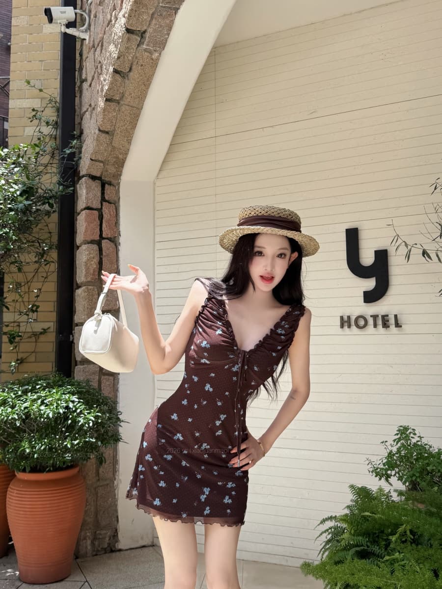 실사 정가 남자 조정 파리 V넥 꽃무늬 드레스 여름 허리 수축 슬림해 보이는 몸매 가꾸기 슬립 드레스 이미지 3