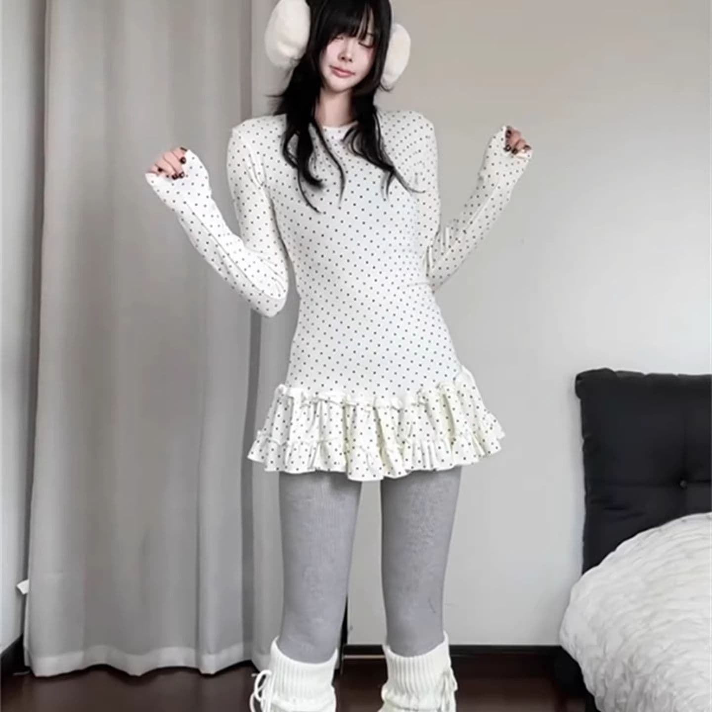 가을 겨울 캐주얼 슬림해 보이는 스택 착용 다용도 만나는 레트로 도트 무늬 프릴 몸매 가꾸기 긴팔 티셔츠 한 첨부 된 의류 ins 이미지 2