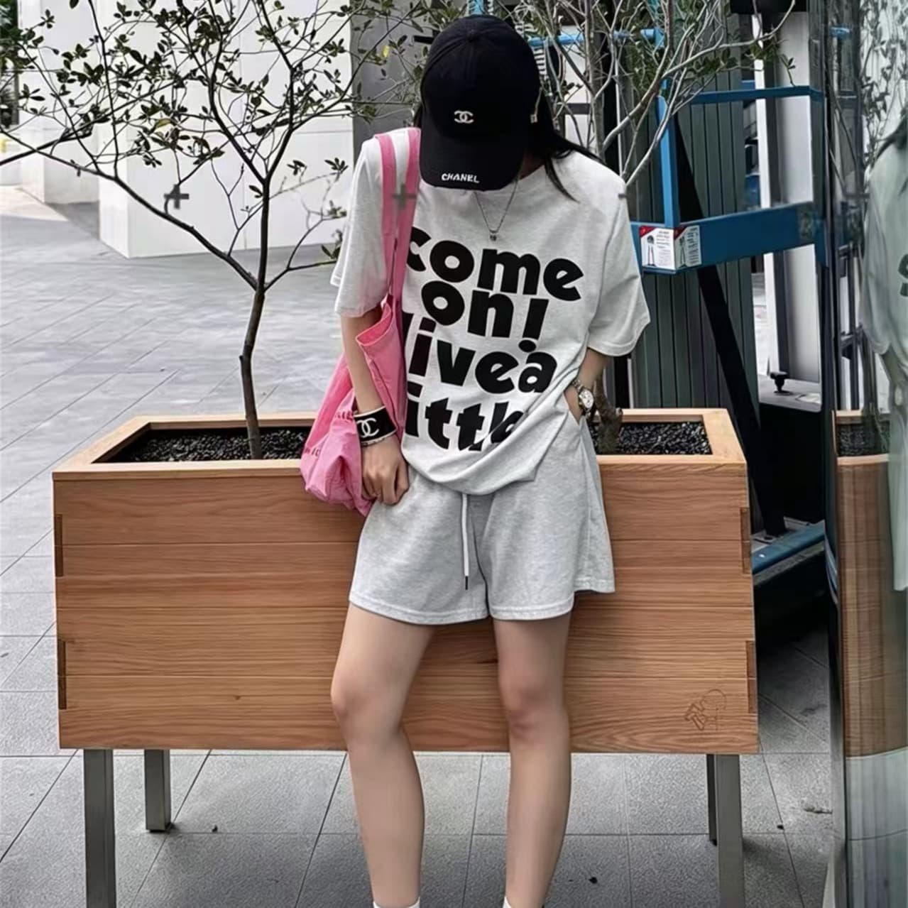 아메리칸 새로운 웃음 하 바람 알파벳 프린트 세트 캐주얼 운동 반팔 맨위 넓은 다리 운동 짧은 상세 이미지 3