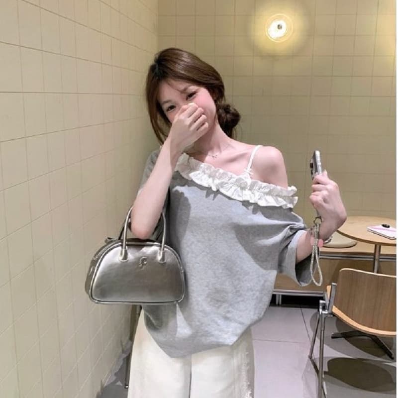 40 모방 면 달콤함 연령 감소 오프숄더 레이스 반팔 티셔츠 여성 회색 루즈핏 외국 가스 디자인 센스 상세 이미지 1
