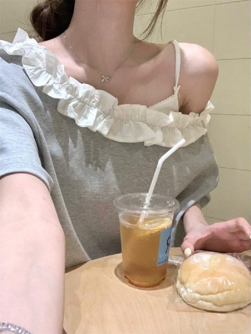 40 모방 면 달콤함 연령 감소 오프숄더 레이스 반팔 티셔츠 여성 회색 루즈핏 외국 가스 디자인 센스 상세 이미지 2