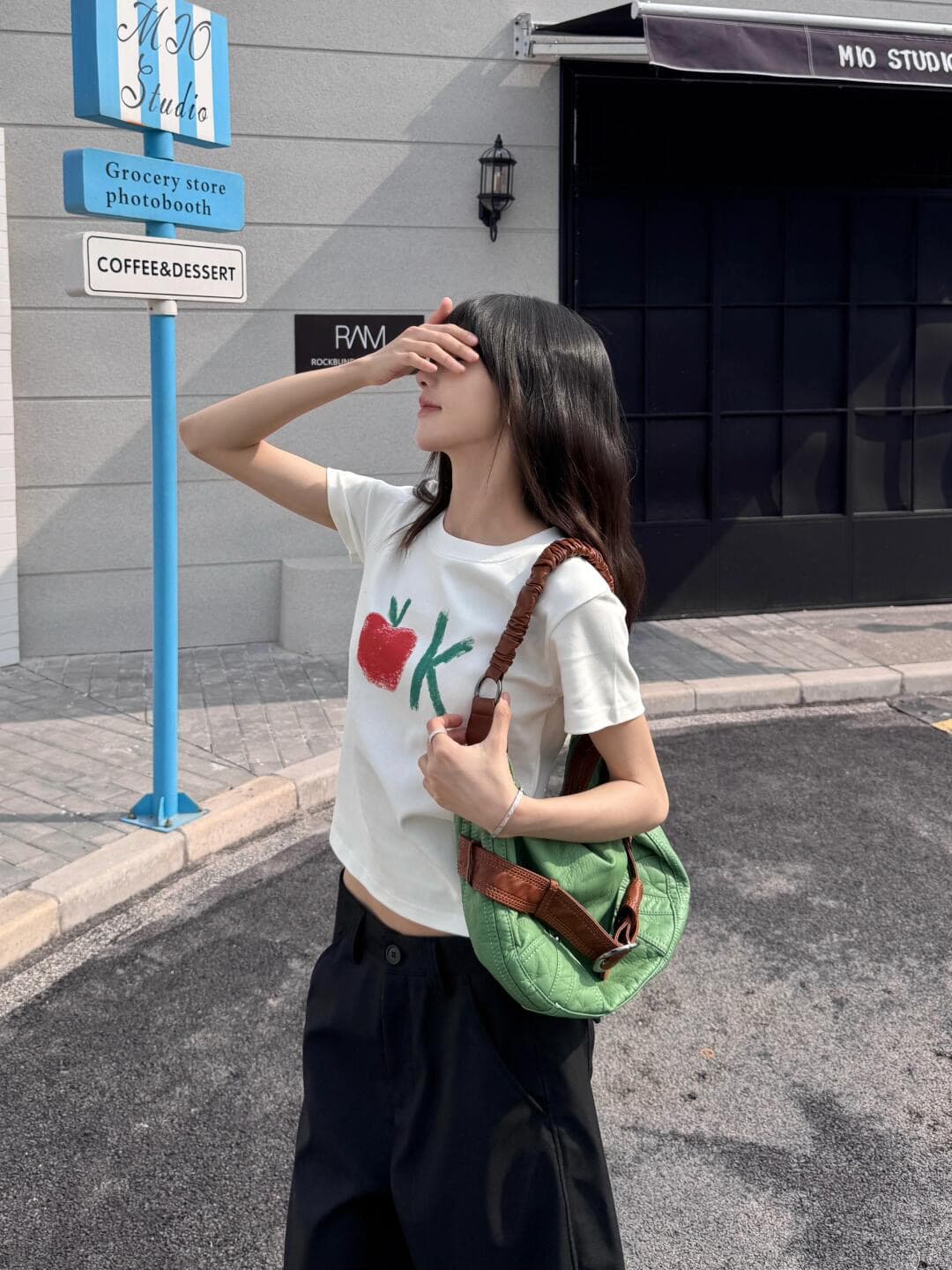 여름 핫걸 몸매 가꾸기 긍정적 인 어깨 높은 탄력성 새로운 여름 몸매 가꾸기 슬림해 보이는 외국 가스 맨위 이미지 3