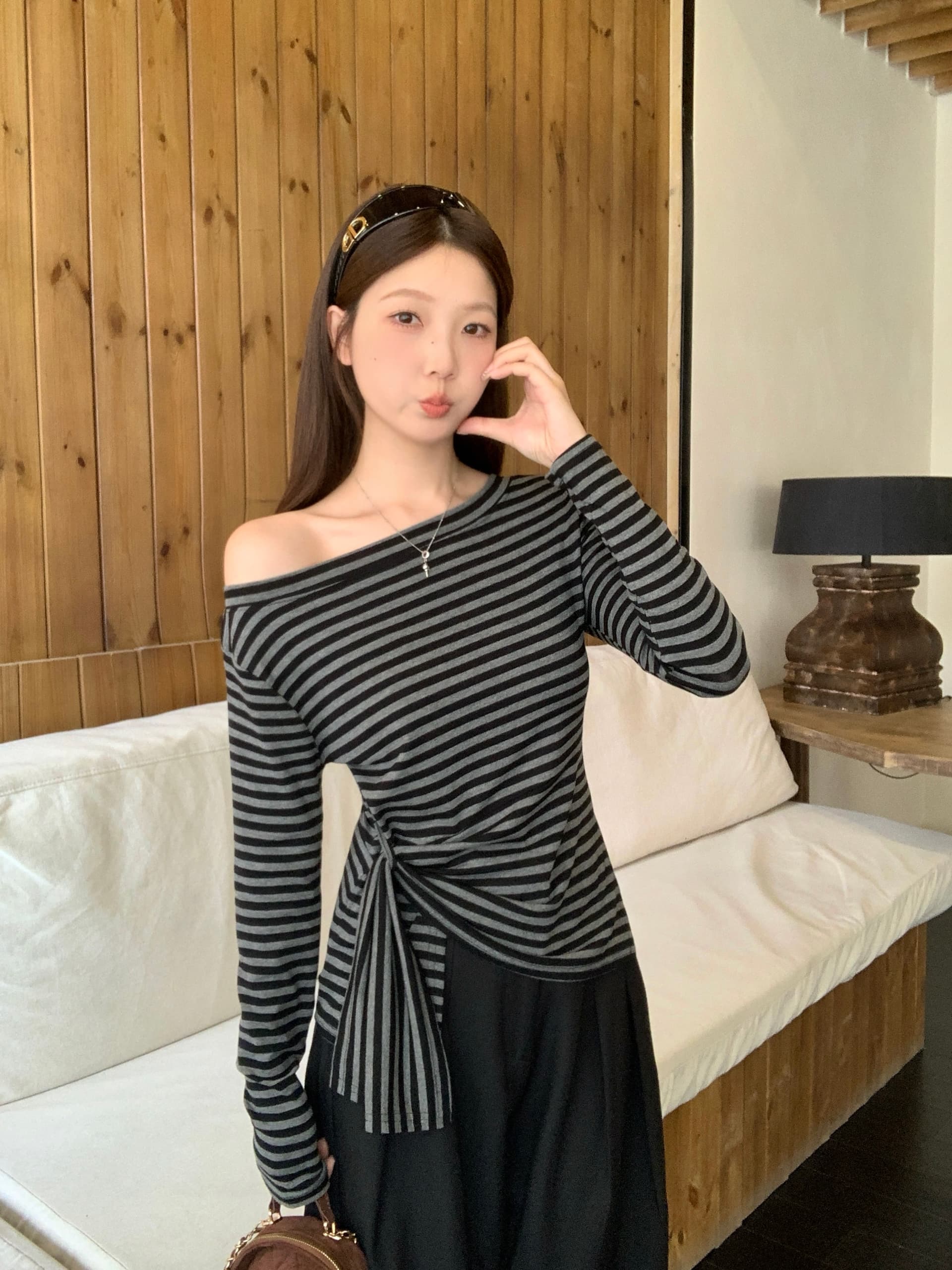 실사 빅 사이즈 가을 새로운 한 부서 스트라이프 불규칙 트임 비스듬한 어깨 긴팔 티셔츠 허리 수축 슬림해 보이는 맨위 상세 이미지 5