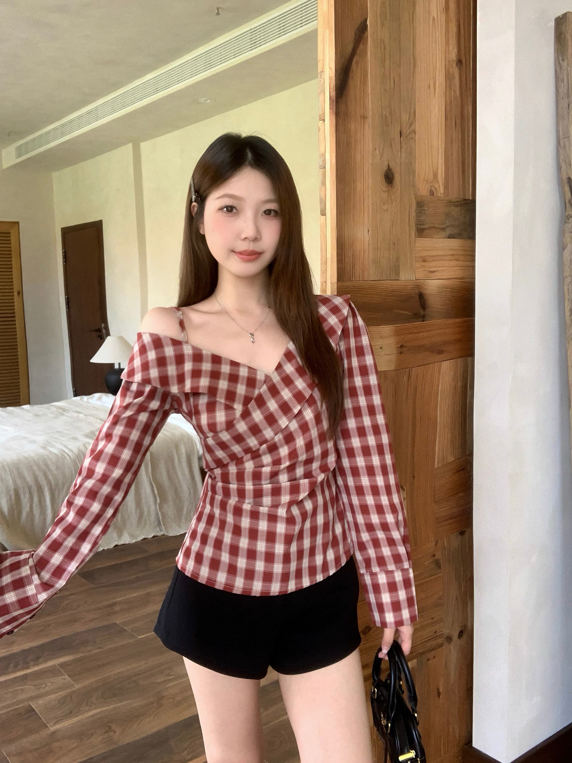 실사 빅 사이즈 지방 mm 프랑스식 레트로 V넥 체크무늬 긴팔 셔츠 불규칙 슬림해 보이는 오프숄더 작은 대중 맨위 상세 이미지 6