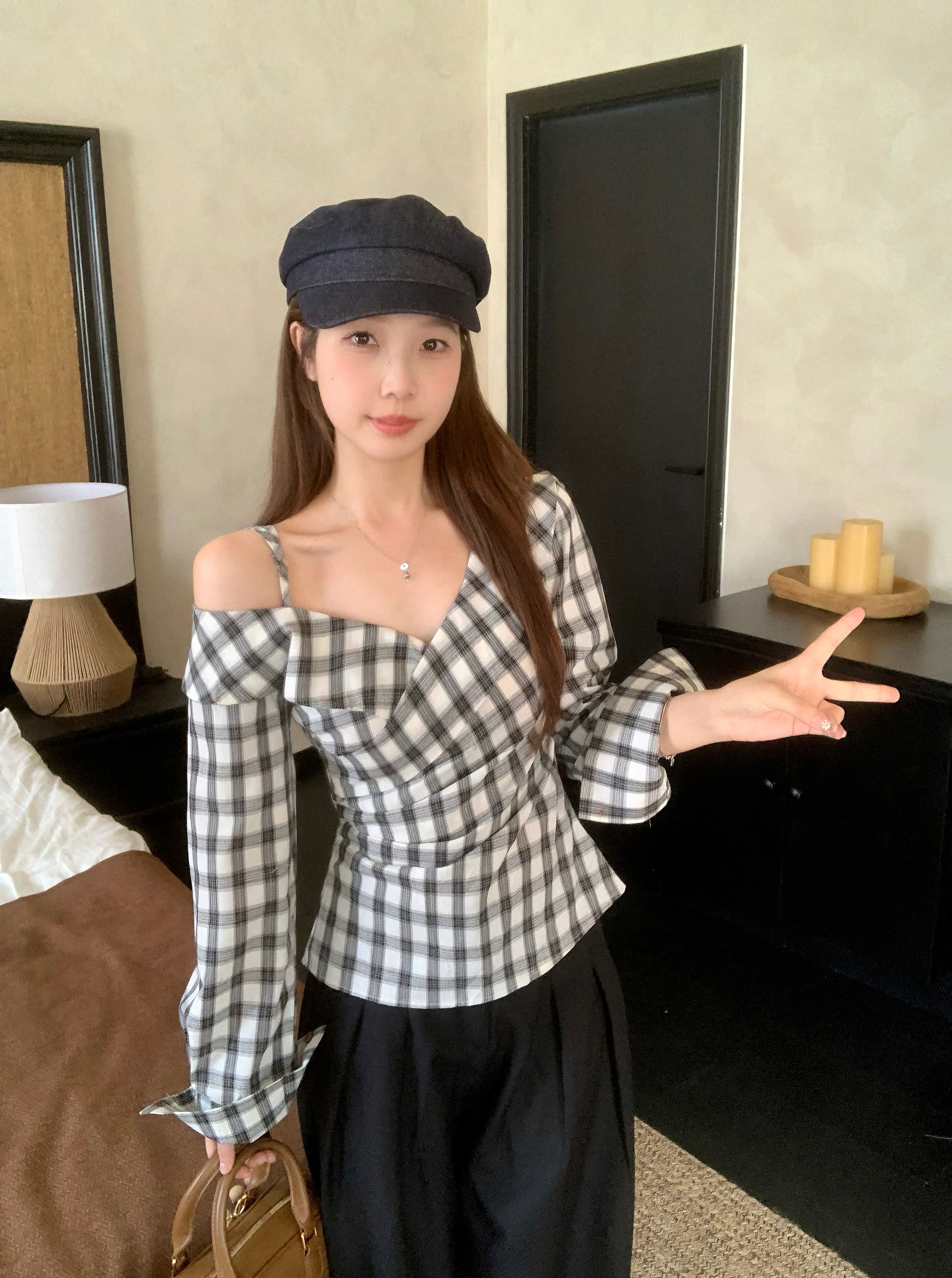 실사 빅 사이즈 지방 mm 프랑스식 레트로 V넥 체크무늬 긴팔 셔츠 불규칙 슬림해 보이는 오프숄더 작은 대중 맨위 상세 이미지 8