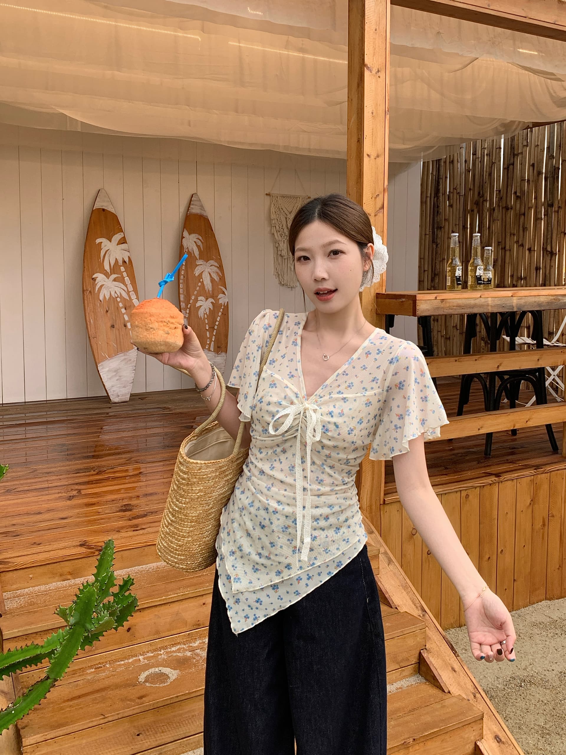 실사 빅 사이즈 여름 새로운 디자인 센스 꽃무늬 레이스 레이스업 맨위 불규칙 밑단 슬림해 보이는 반팔 상세 이미지 5