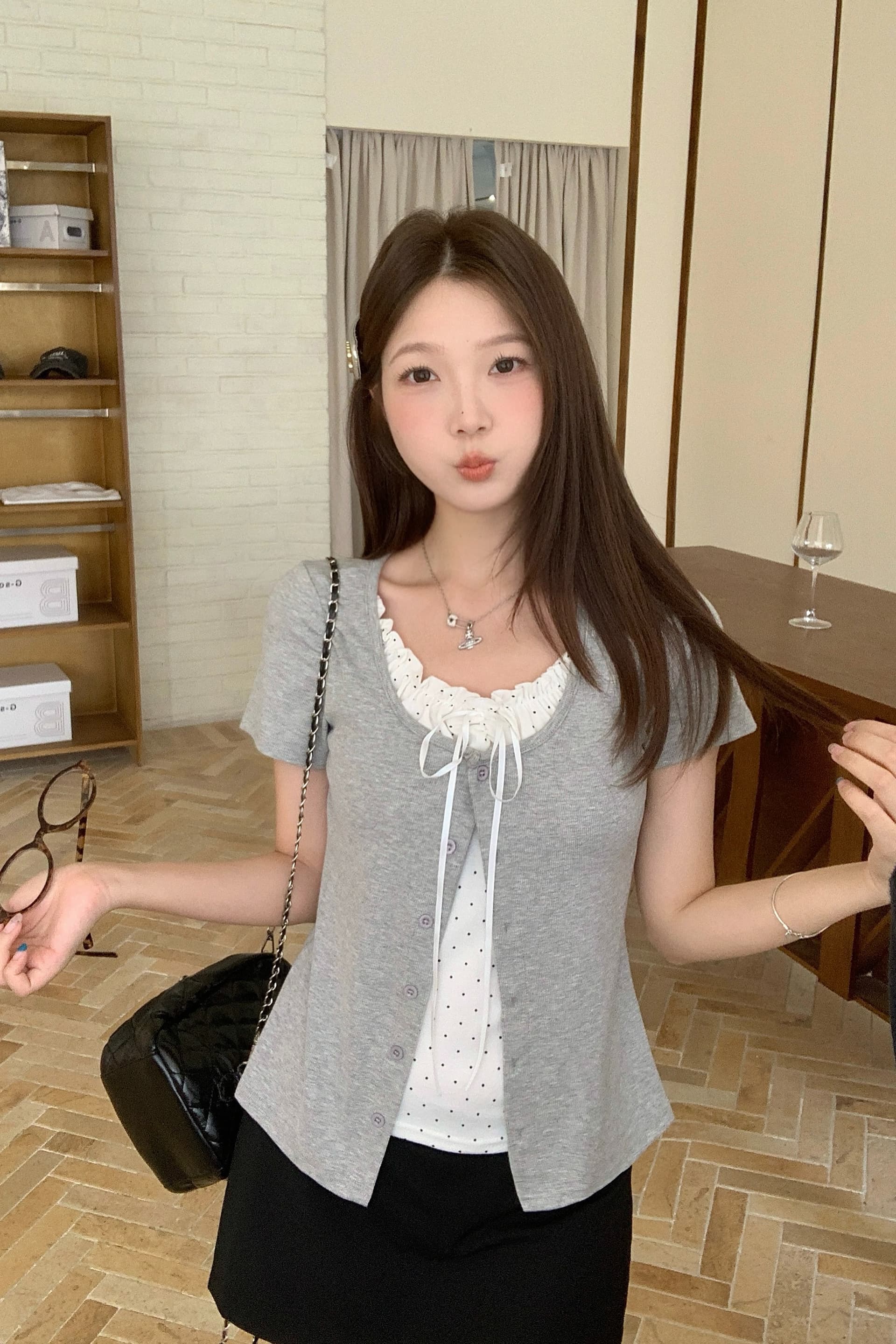 실사 빅 사이즈 지방 mm 한 부서 페이크 레이어드 레이스 조각 도트 무늬 반팔 다양한 착용 법 몸매 가꾸기 슬림해 보이는 맨위 이미지 6