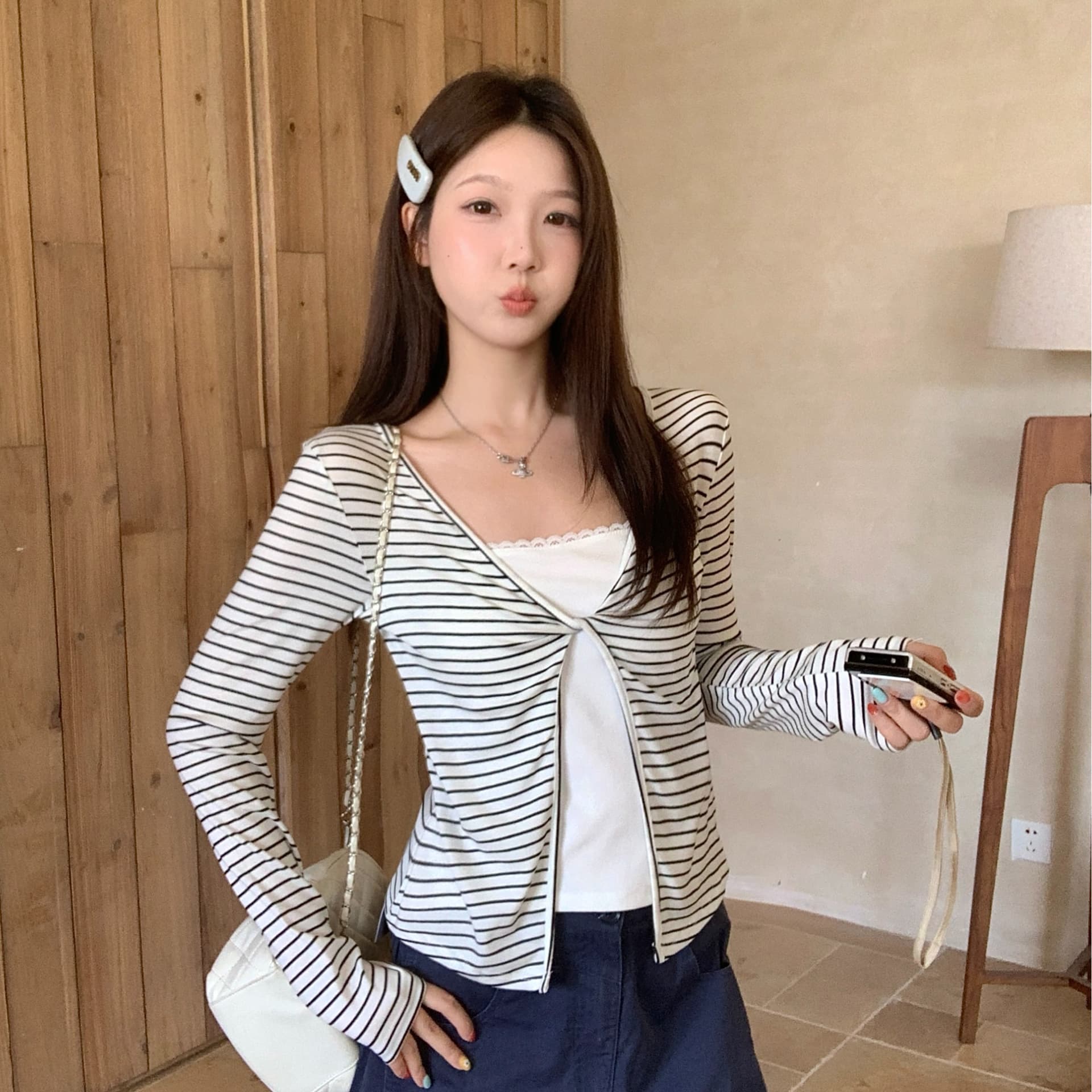실사 빅 사이즈 가을 새로운 한 부서 스트라이프 페이크 레이어드 긴팔 티셔츠 몸매 가꾸기 슬림해 보이는 다용도 맨위 이미지 5
