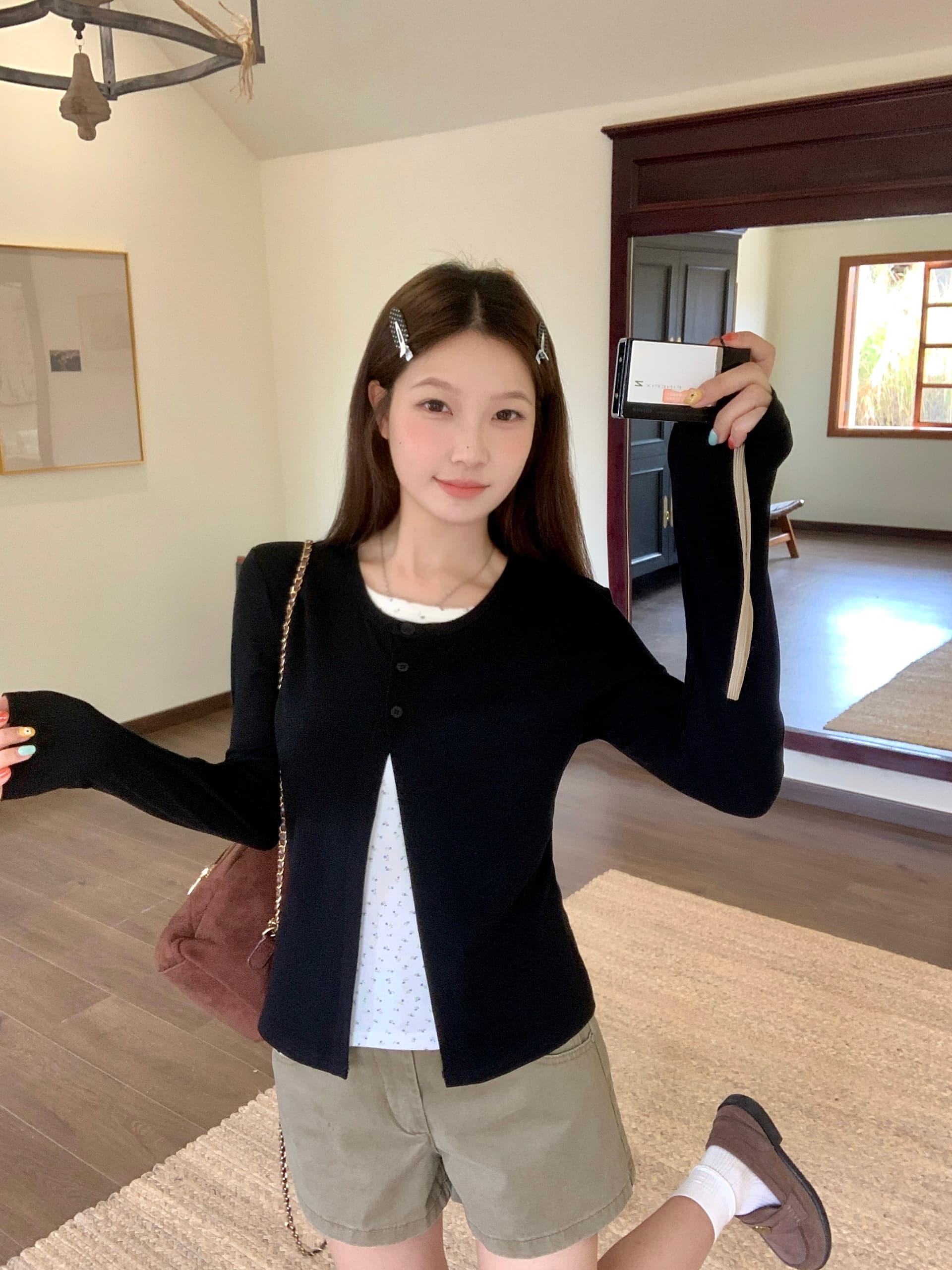 실사 빅 사이즈 가을 새로운 한 부서 꽃무늬 패치워크 배색 페이크 레이어드 긴팔 티셔츠 몸매 가꾸기 다용도 맨위 이미지 3