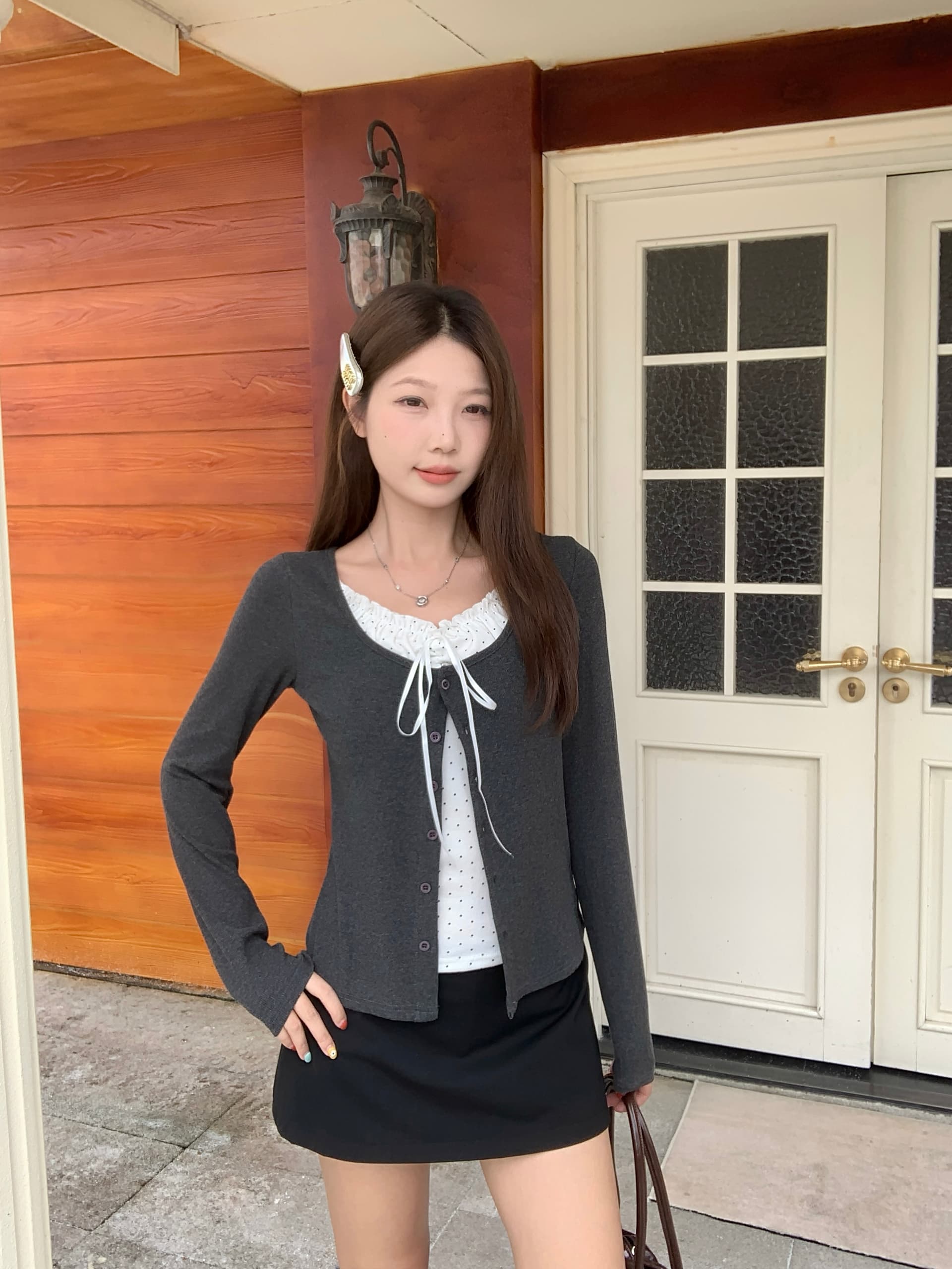 실사 빅 사이즈 가을 새로운 한 부서 도트 무늬 레이스업 페이크 레이어드 긴팔 티셔츠 몸매 가꾸기 슬림해 보이는 다용도 맨위 상세 이미지 9