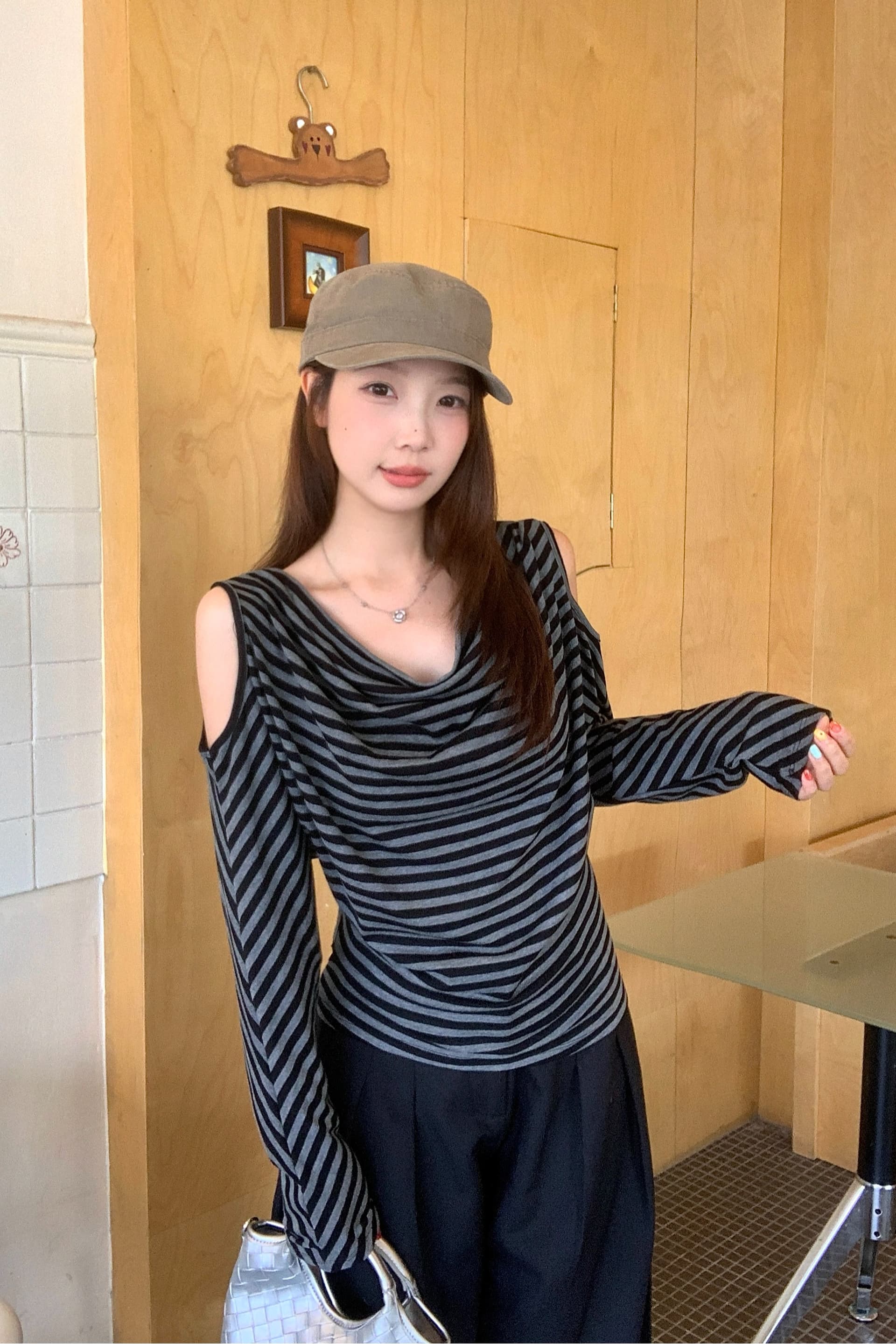실사 빅 사이즈 가을 새로운 한 부서 느긋한 바람 흔들다 칼라 오프숄더 긴팔 티셔츠 슬림해 보이는 다용도 맨위 이미지 6