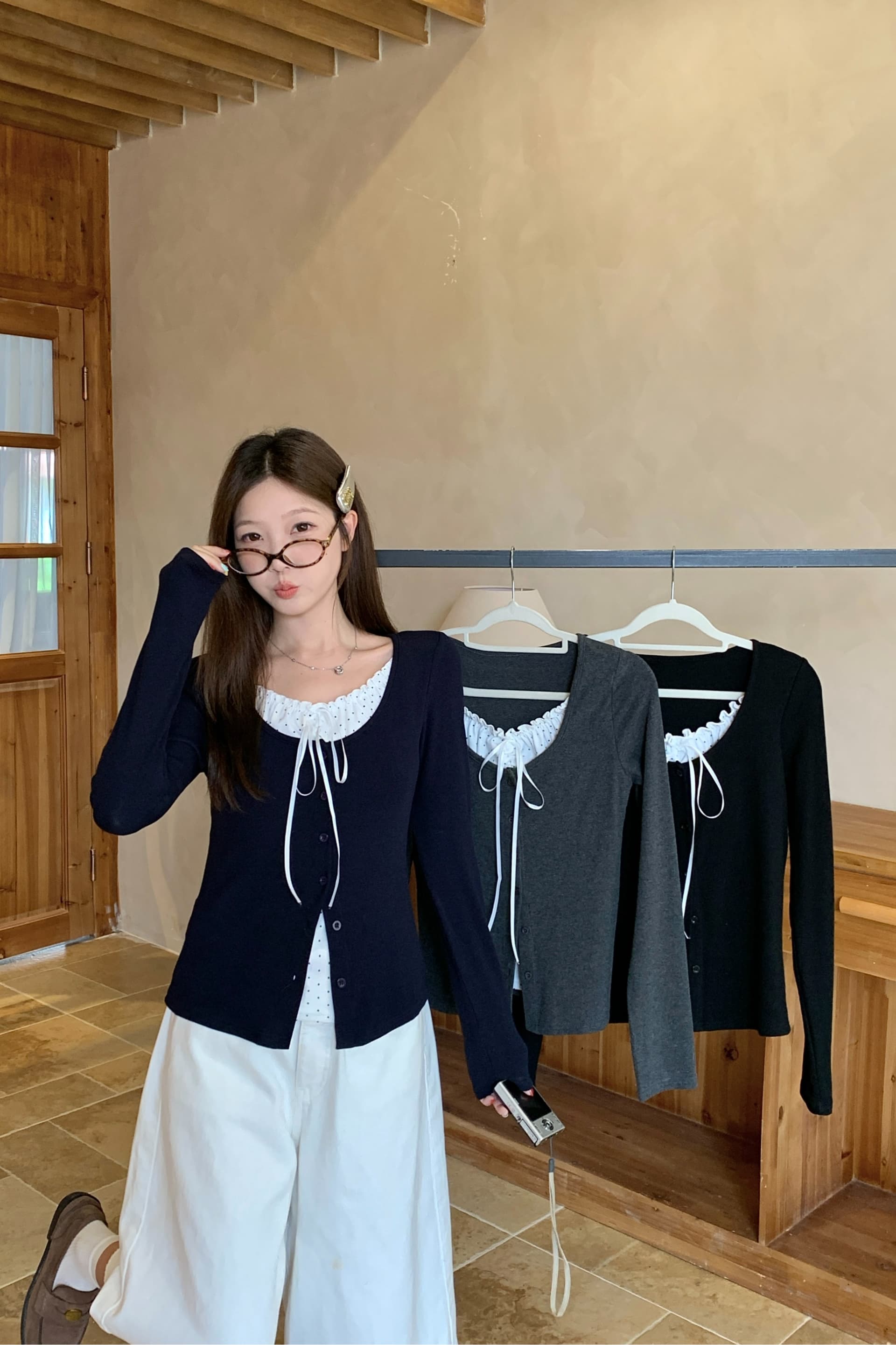 실사 빅 사이즈 가을 새로운 한 부서 도트 무늬 레이스업 페이크 레이어드 긴팔 티셔츠 몸매 가꾸기 슬림해 보이는 다용도 맨위 이미지 6