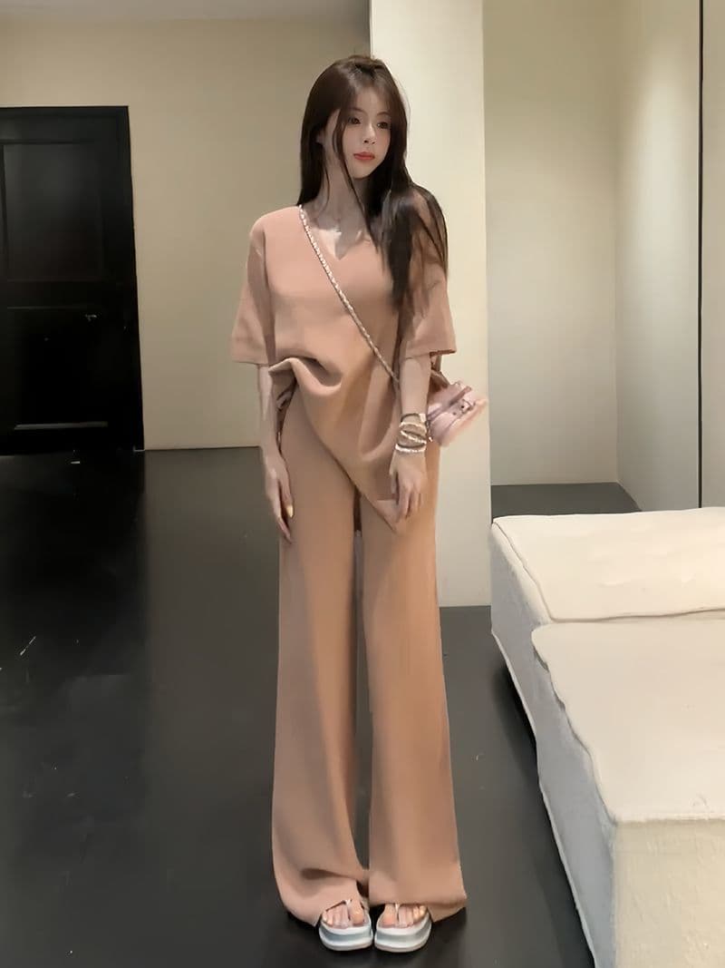 여름 새로운 느긋한 루즈핏 와이드 레그 팬츠 캐주얼 패션 반팔 여성 한 부서 느슨함 센스 투피스 세트 상세 이미지 6