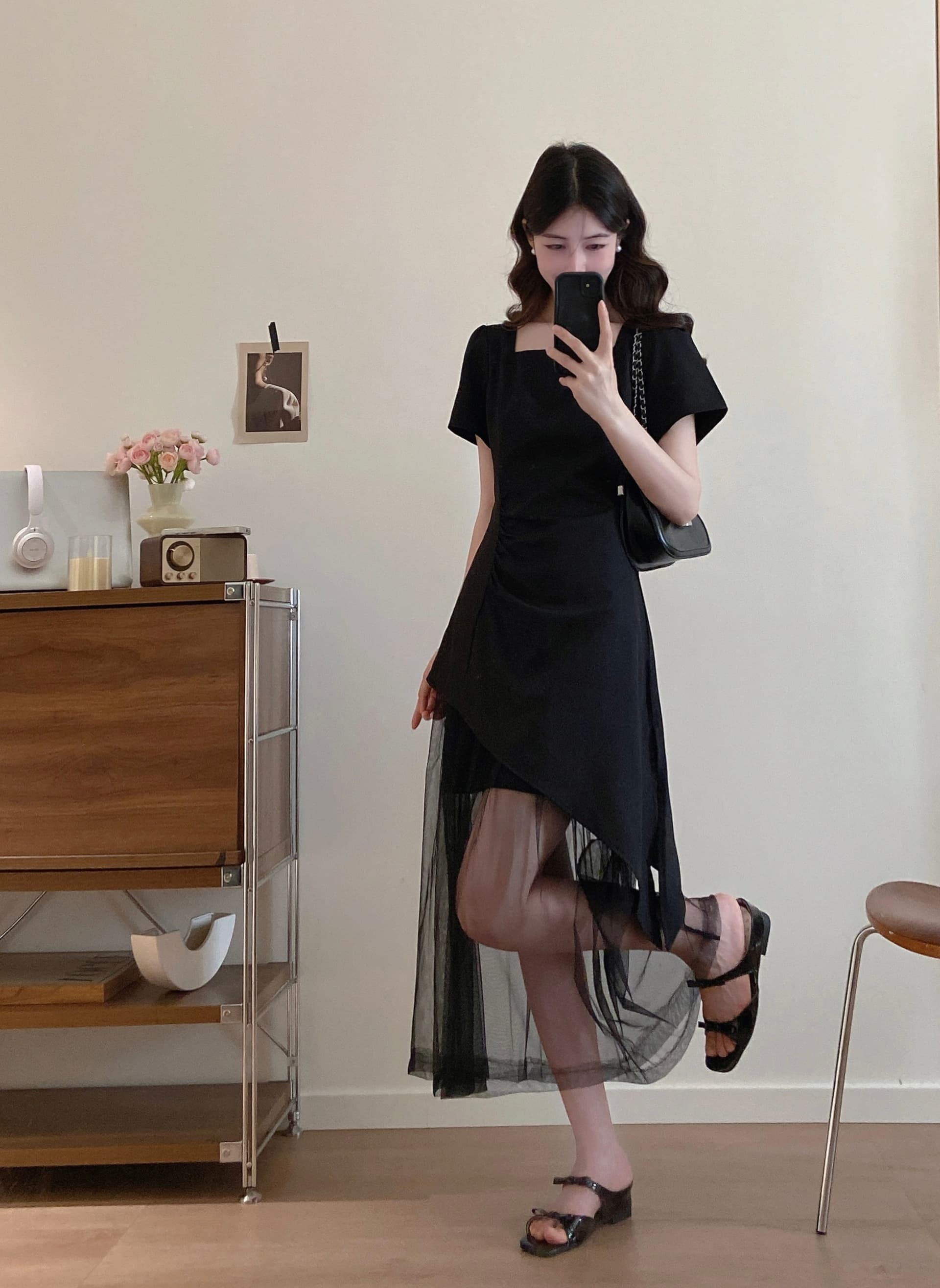 실사 새로운 프랑스식 광장 칼라 검정색 반팔 점프 슈트 치마 여성 의류 여름 특별 아름다운 꼬집기 허리 망사 롱 스커트 상세 이미지 5