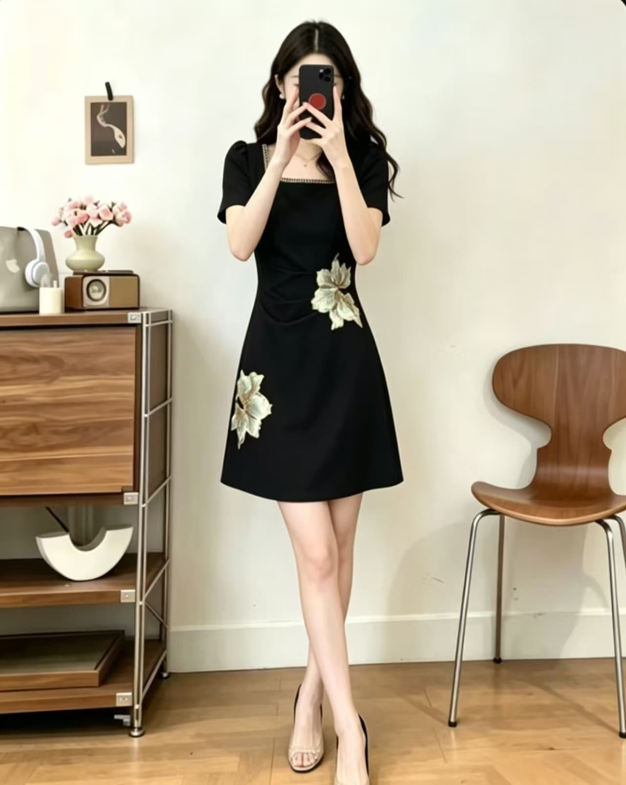 실사 빅 사이즈 여성 의류 2026 여름 새로운 프랑스식 레트로 무거운 작업 자수 지방 mm 표지 고기 슬림해 보이는 드레스 상세 이미지 3