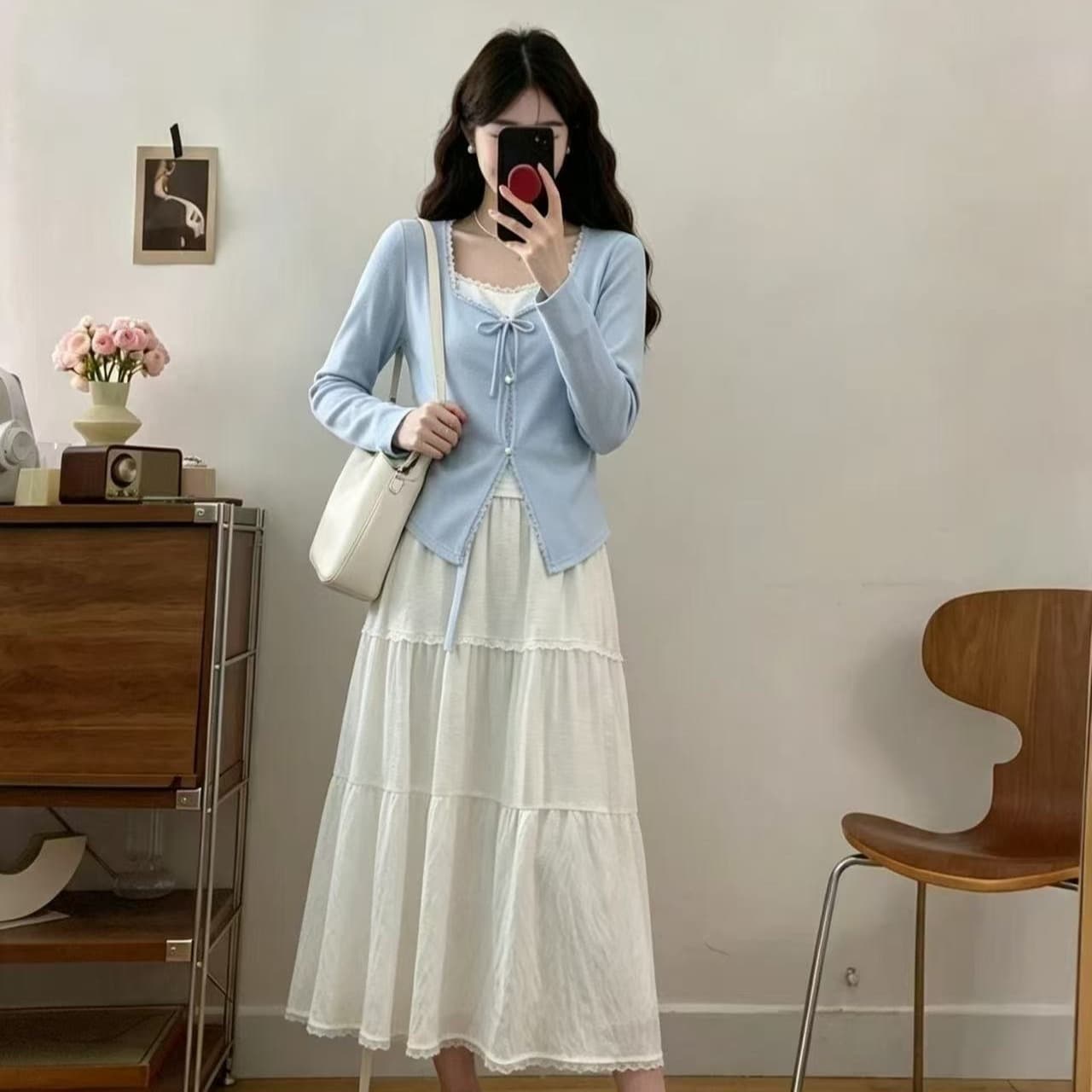 실사 빅 사이즈 디자인 센스 페이크 레이어드 나비 넥타이 긴팔 티셔츠 여성 2026 새로운 표지 고기 슬림해 보이는 맨위