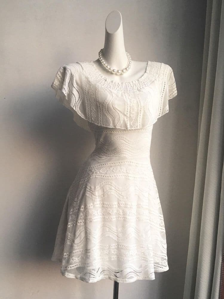 고대 복장 vintage 화이트 레이스 여성 드레스 여름 2026 새로운 작은 키 허리 수축 슬림해 보이는 짧은 치마 이미지 4