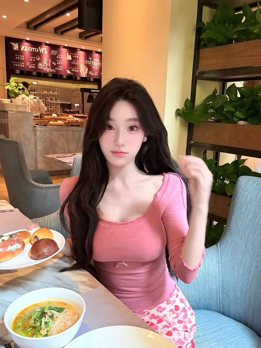 ww 맞춤 딸기 소녀 흔들다 칼라 중간 소매 얇은 스타일 티셔츠 여성 하이웨이스트 꽃무늬 장미 빨간색 반신 치마 세트 여성 이미지 2