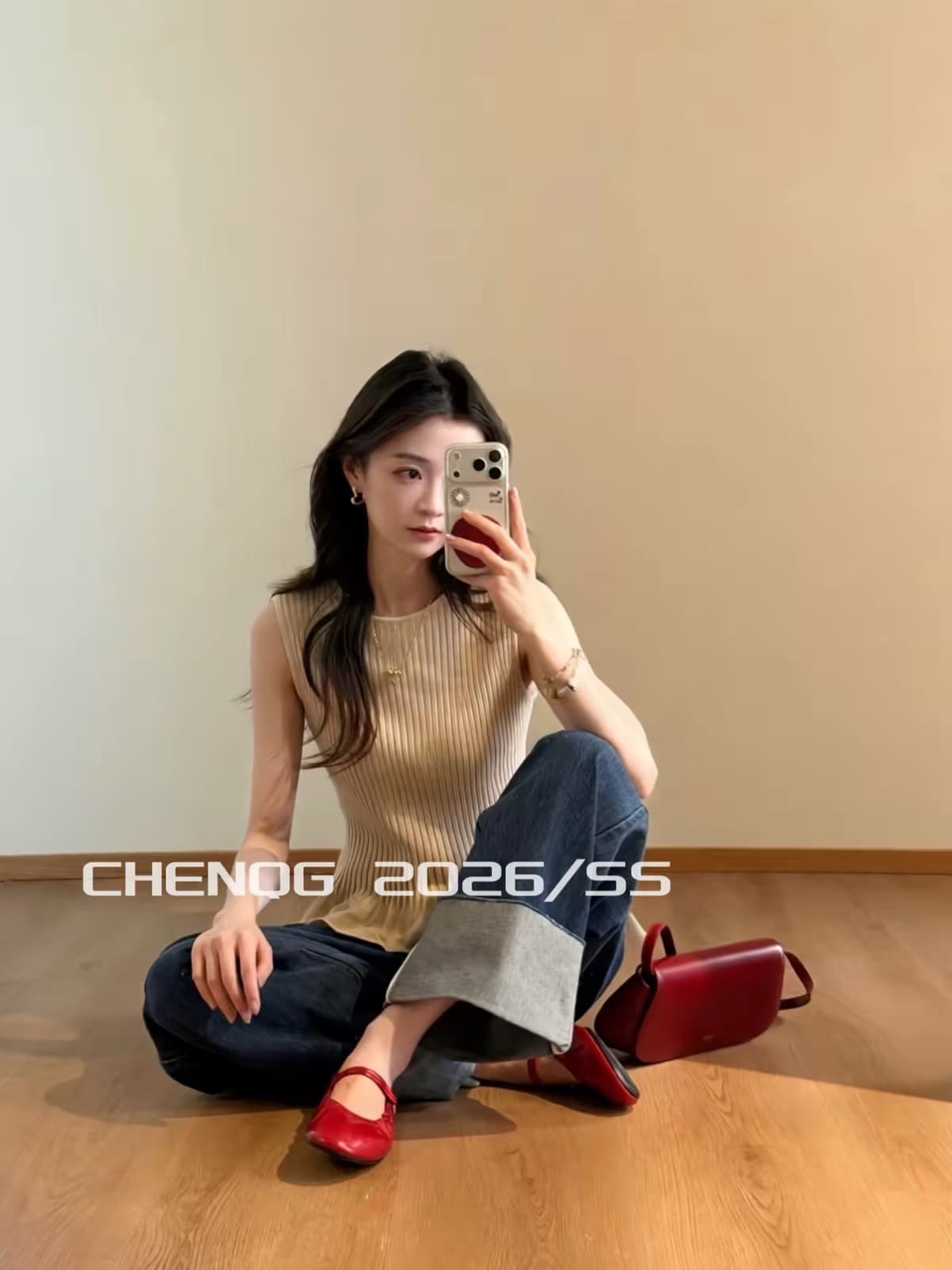 첸 돈 수 있습니다. ss 디자인 센스 구덩이 기사 패치워크 니트 조끼 2026 여성 여름 배색 페이크 레이어드 민소매 맨위