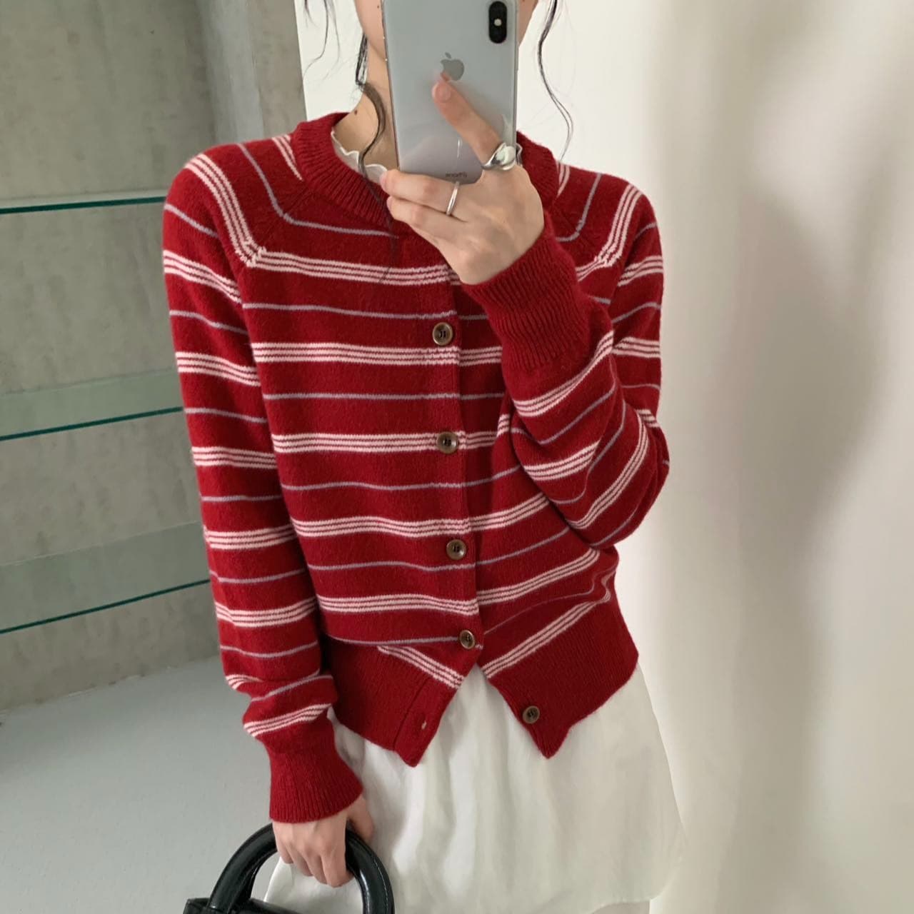 한 부서 미니멀리즘 레트로 스트라이프 스웨터 여자 기타 색상 시스템 쇼트 스타일 라운드 넥 루즈핏 슬림해 보이는 일상 외부 가져 가라. 니트 스웨터 이미지 4